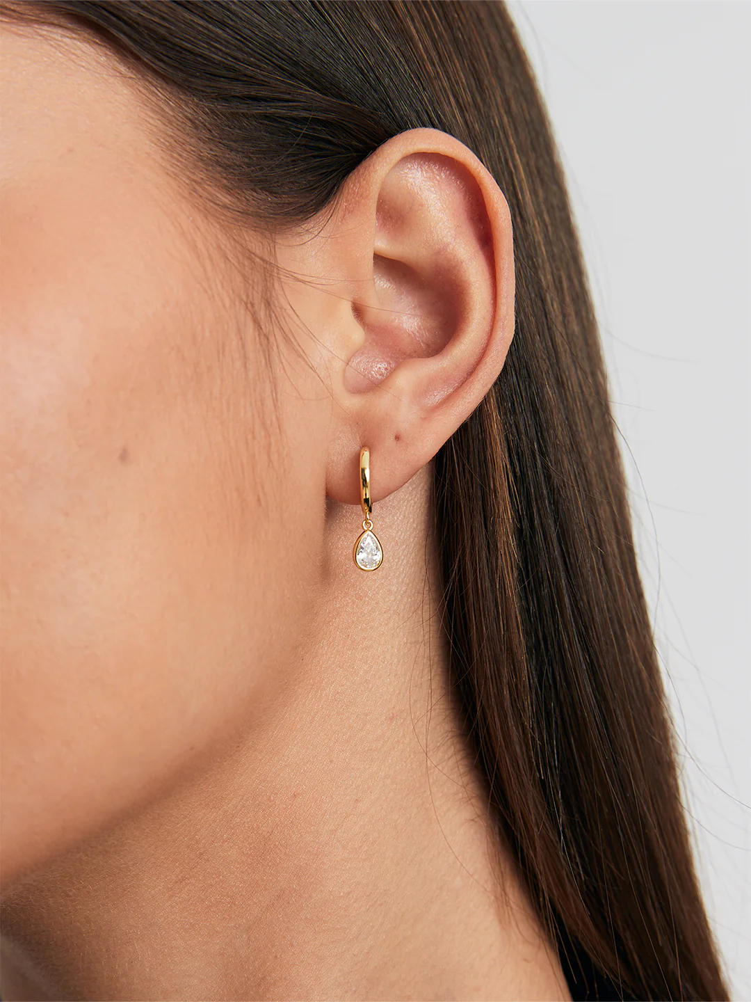 Solitaire Teardrop Sapphire Drops