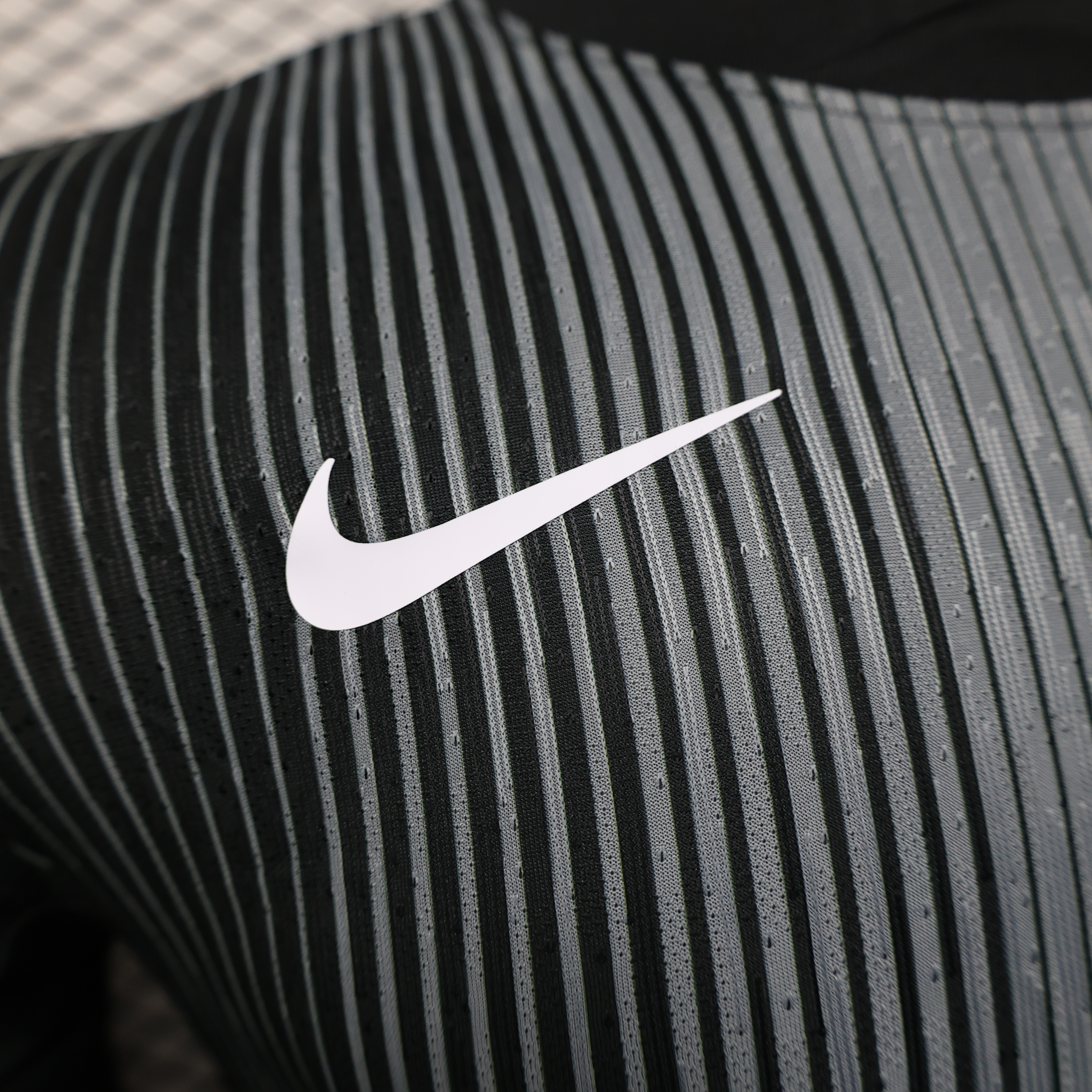 2025/2026 Paris Saint-Germain Goalkeeper Football Shirt (Player Edition)