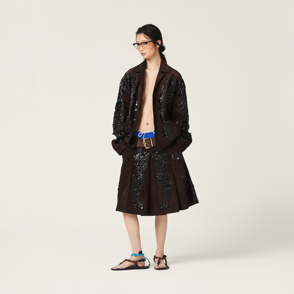 Suede skirt with embroidery