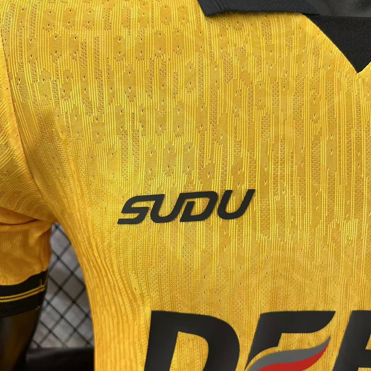 2025/2026 Wolves Home Football Shirt (Player Edition)