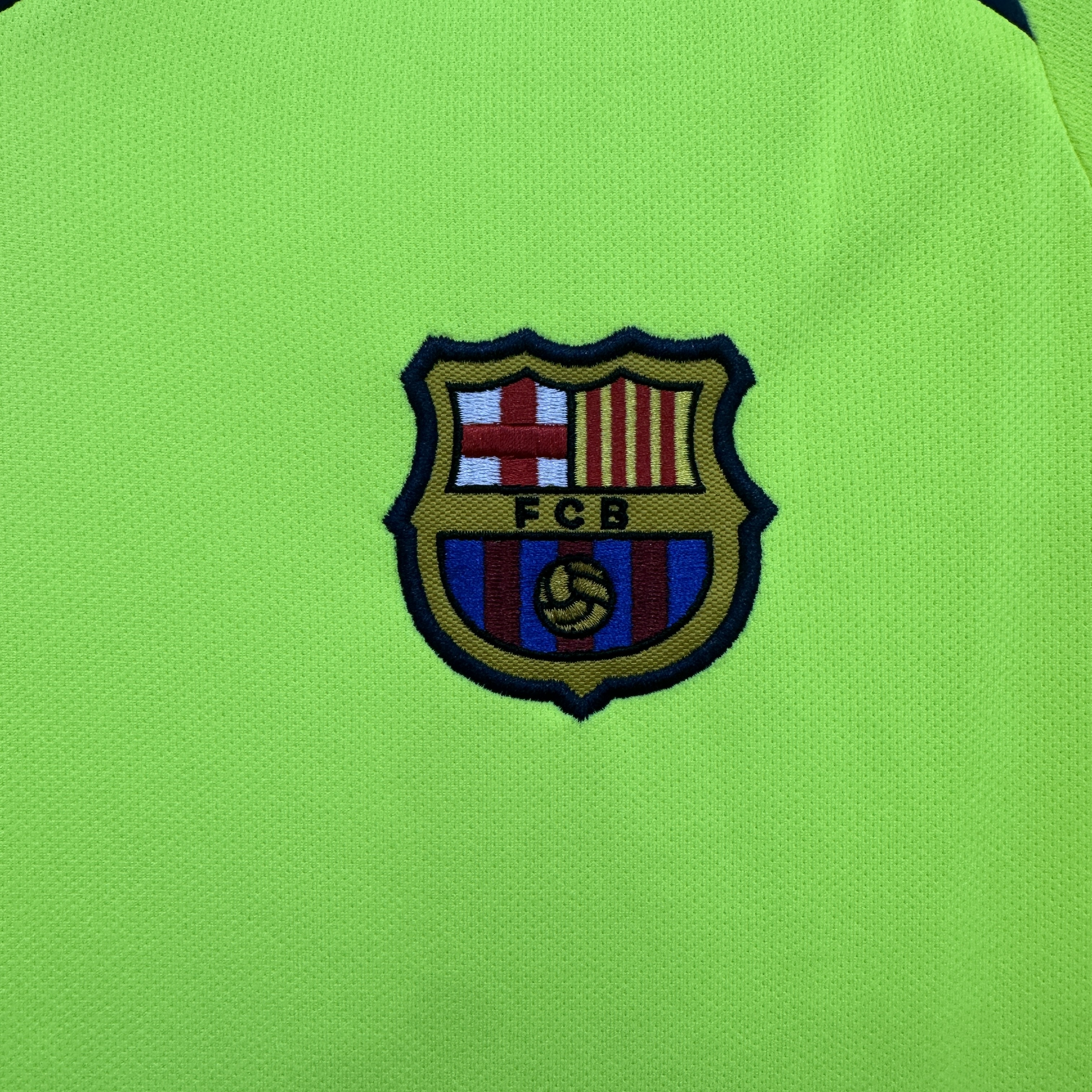 2005/2006 Barcelona Retro Away Kids Kit(Kids Kit)