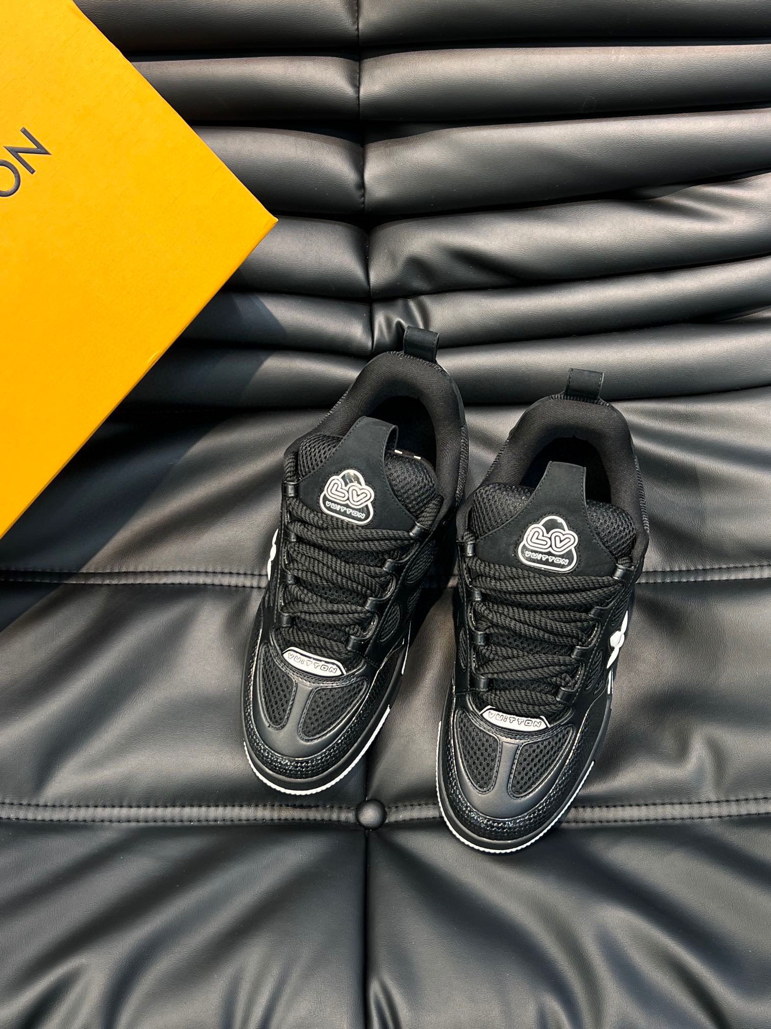 LV Louis vuitton Skate