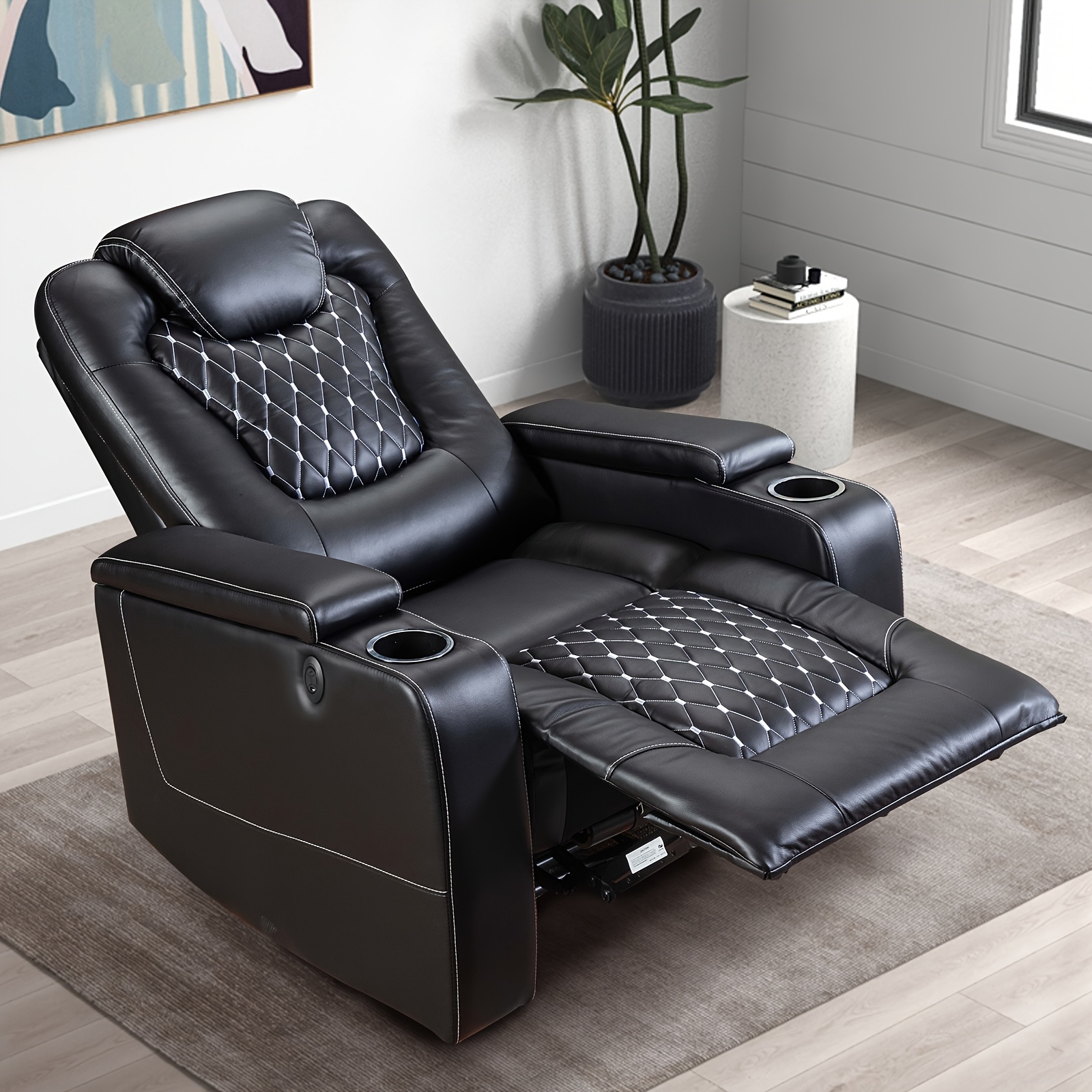 Electric recliner with USB port and cup holder – PU leather cinema seat, electric reclining sofa with hidden armrest storage, low-voltage (36V) operation, easy assembly for home cinema, metal frame