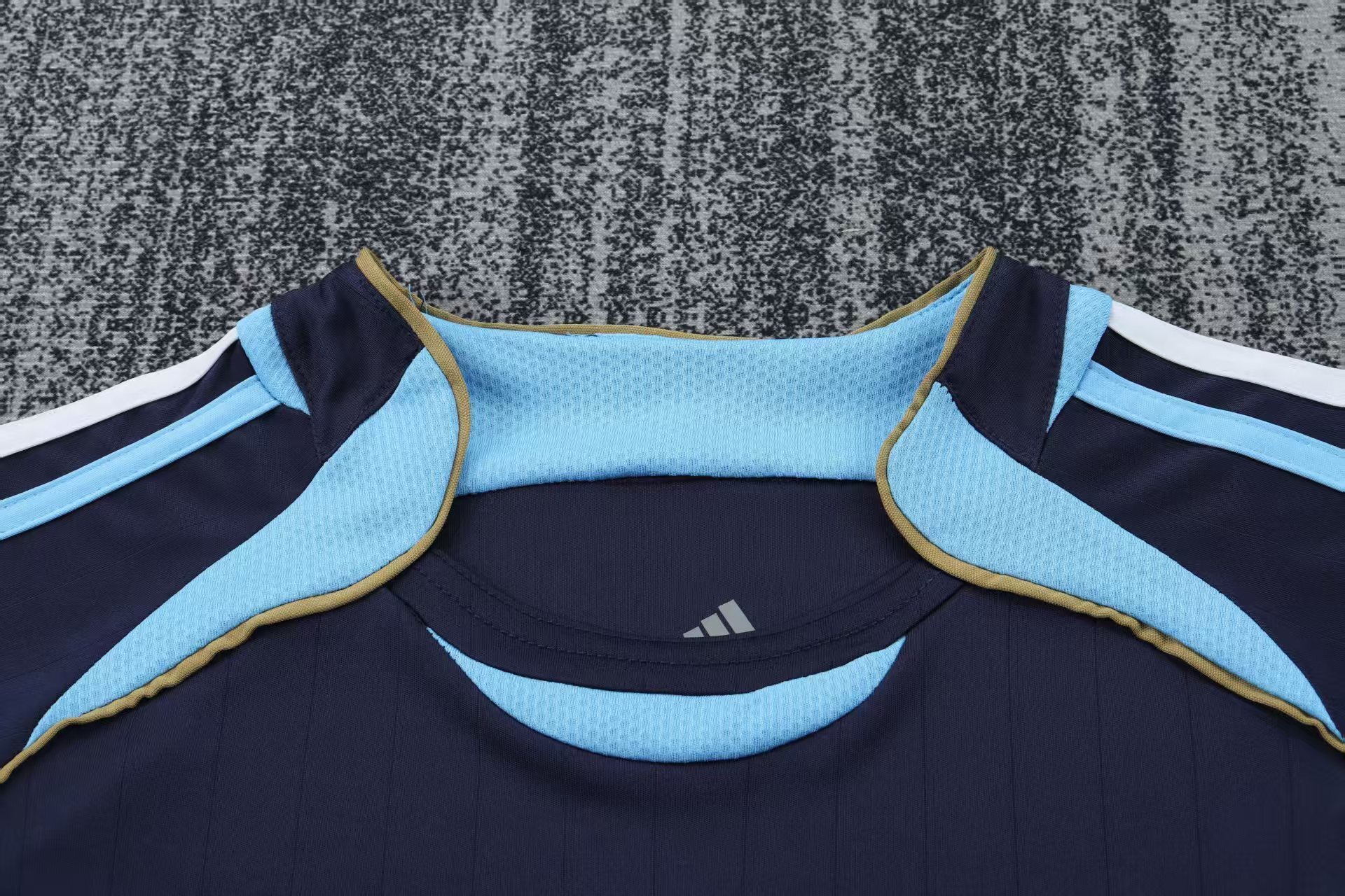 2006 Argentina Away Retro  Football Shirt ( Kids Kit )