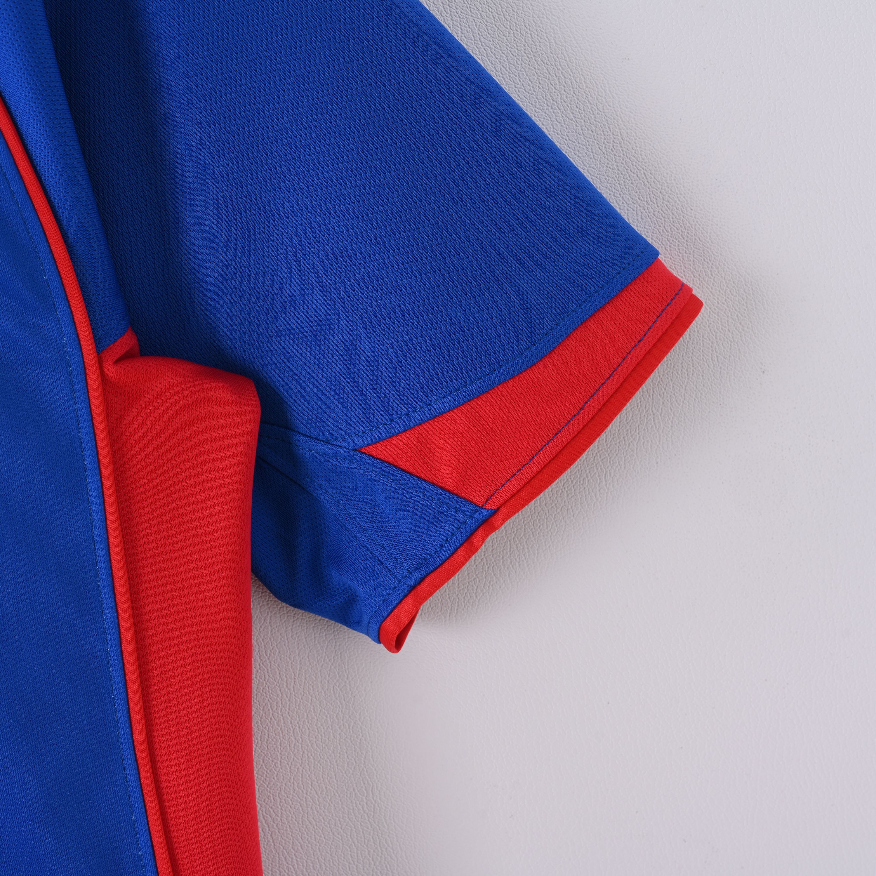 2004/2005 Barcelona Home Retro Football Shirt