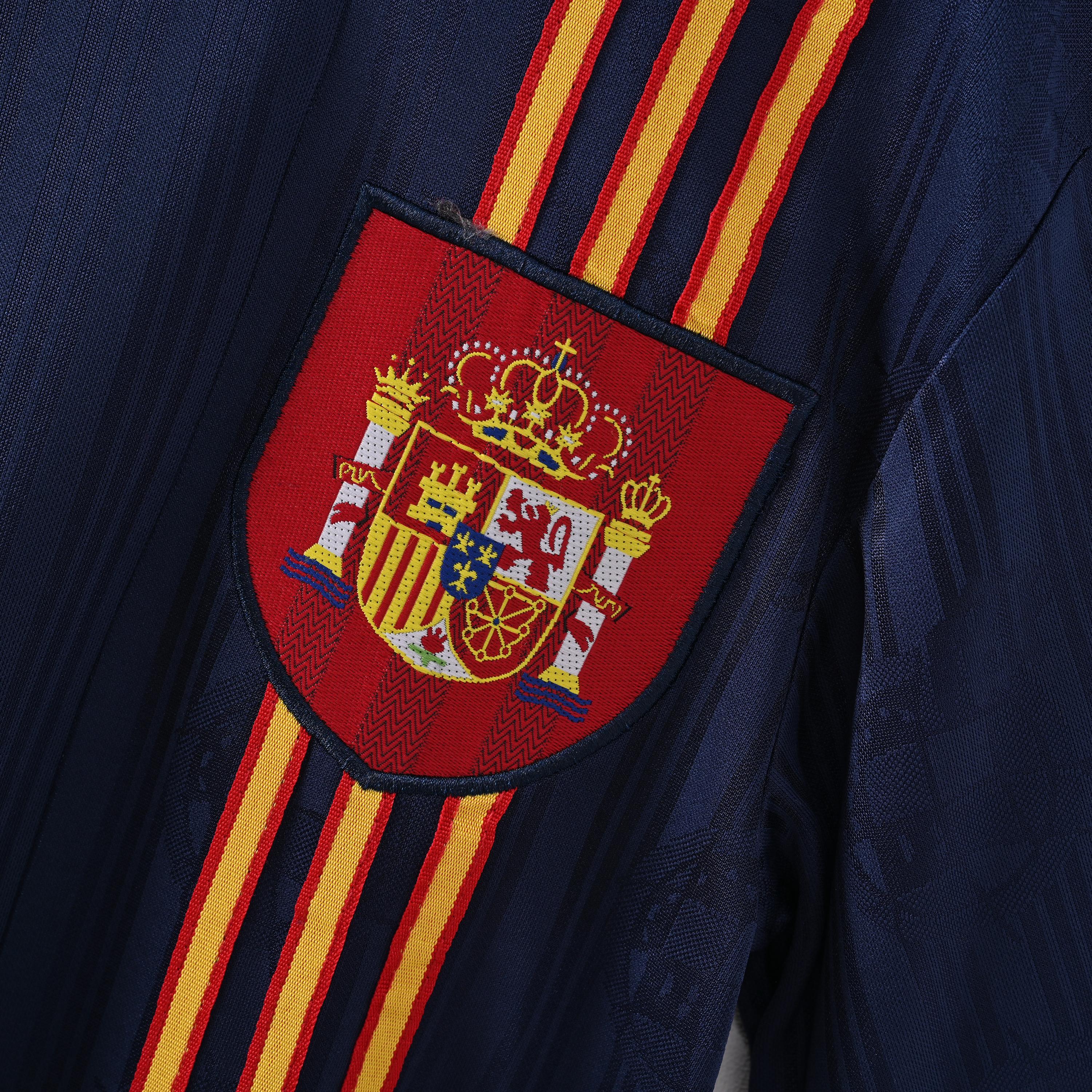 1996 Spain Away Retro Football Shirt