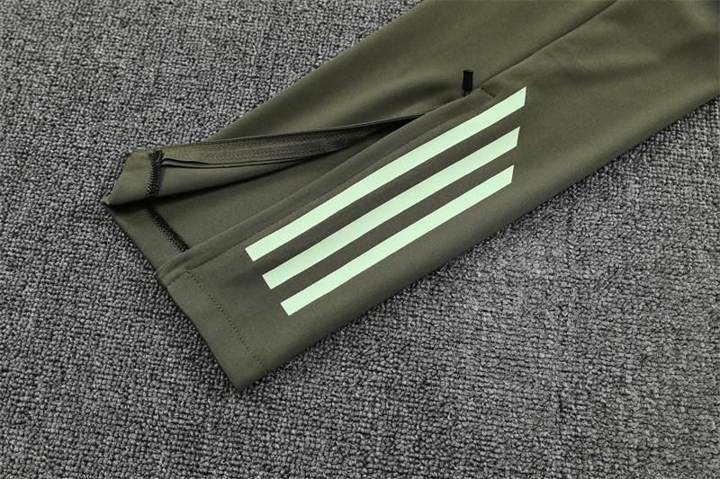 2025/2026 Real Madrid Adult Half Zip Training Kit (Adult Kit)