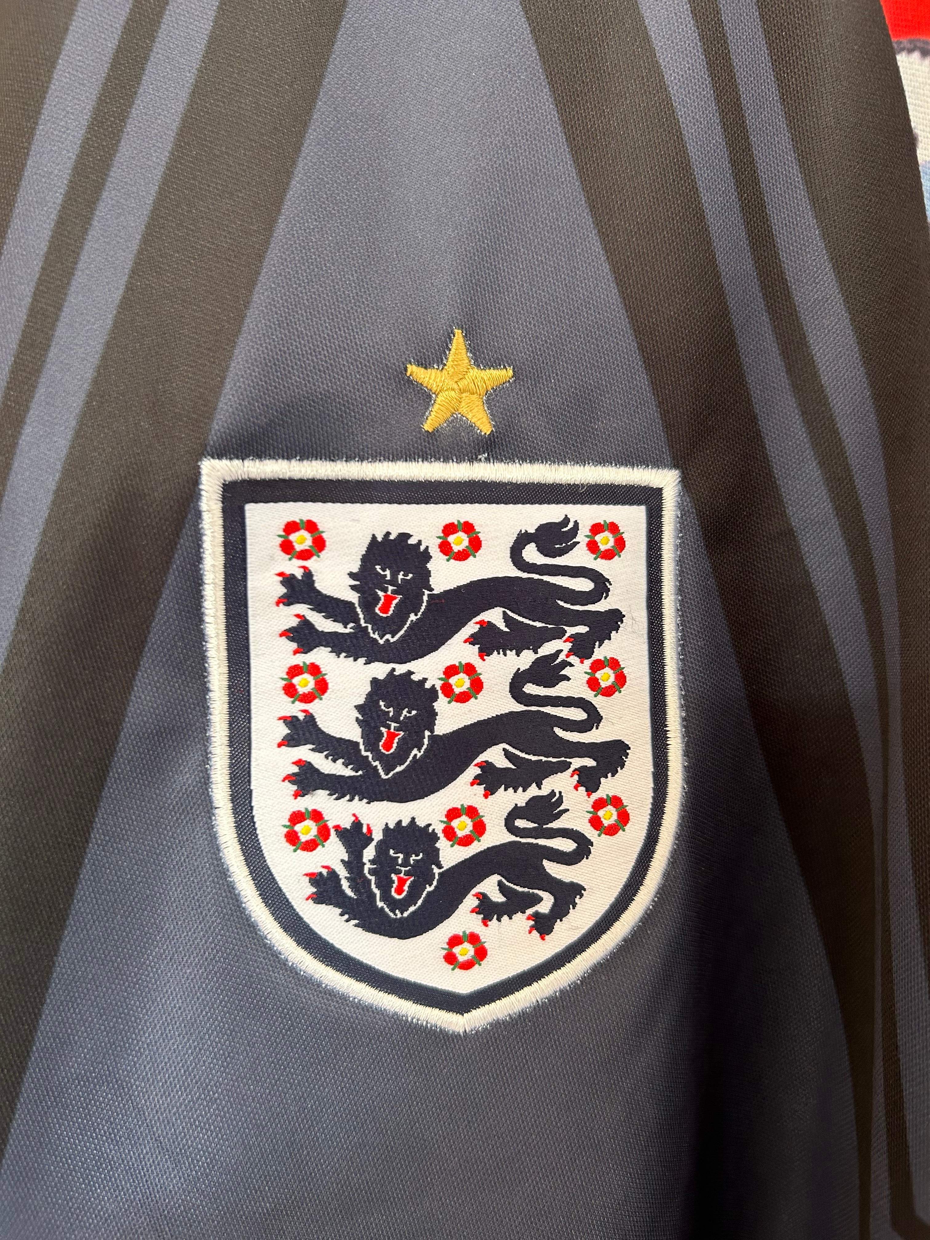 2026 England Goalkeeper Football Shirt (Fans Edition)