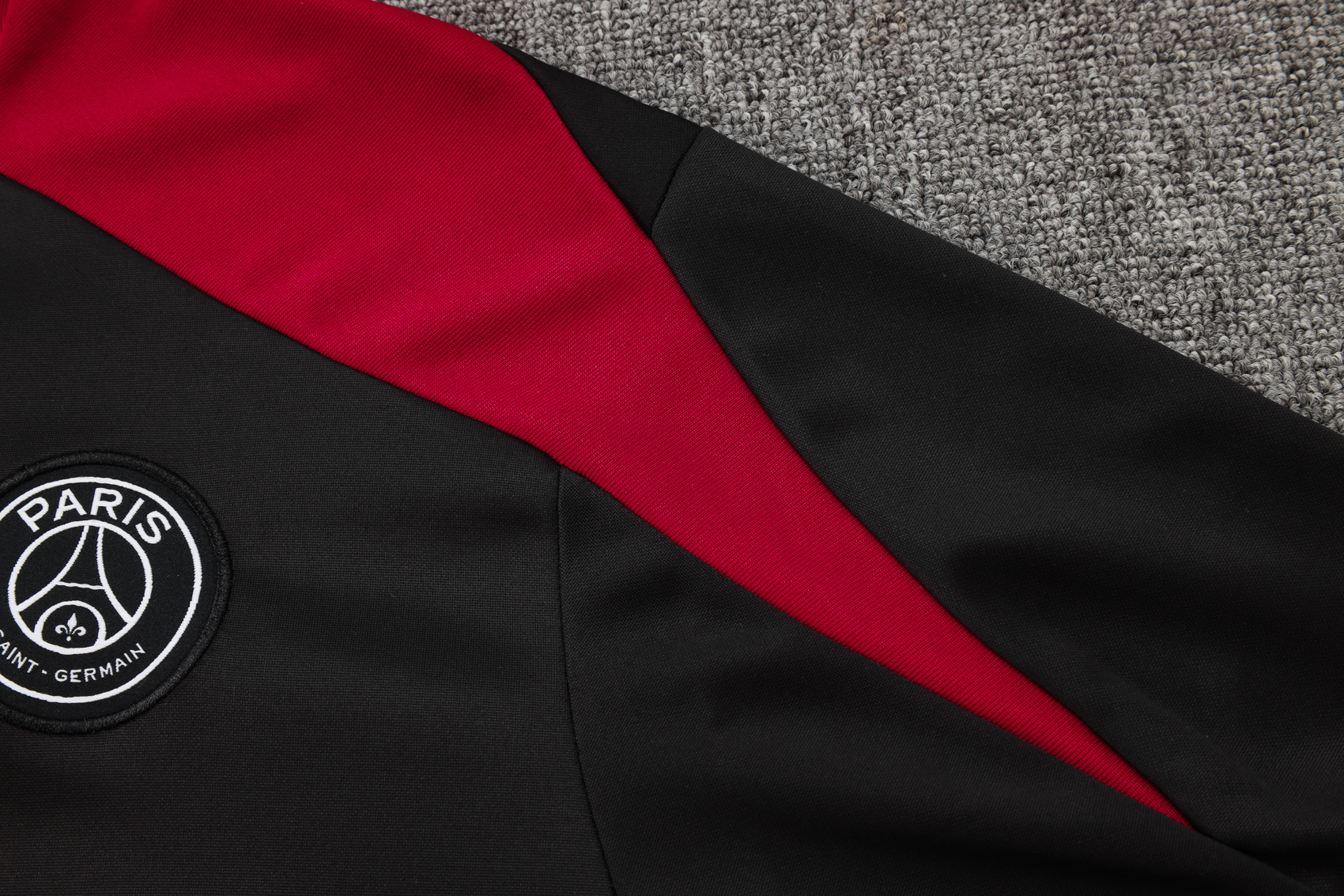 24/25 Paris Saint-Germain Half-Zip Tracksuit (Adult Kit)