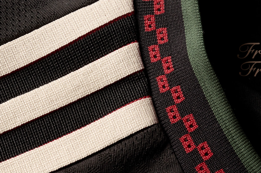 2025/2026 Bayern Munich Second Away Football Shirt (Fan Edition)