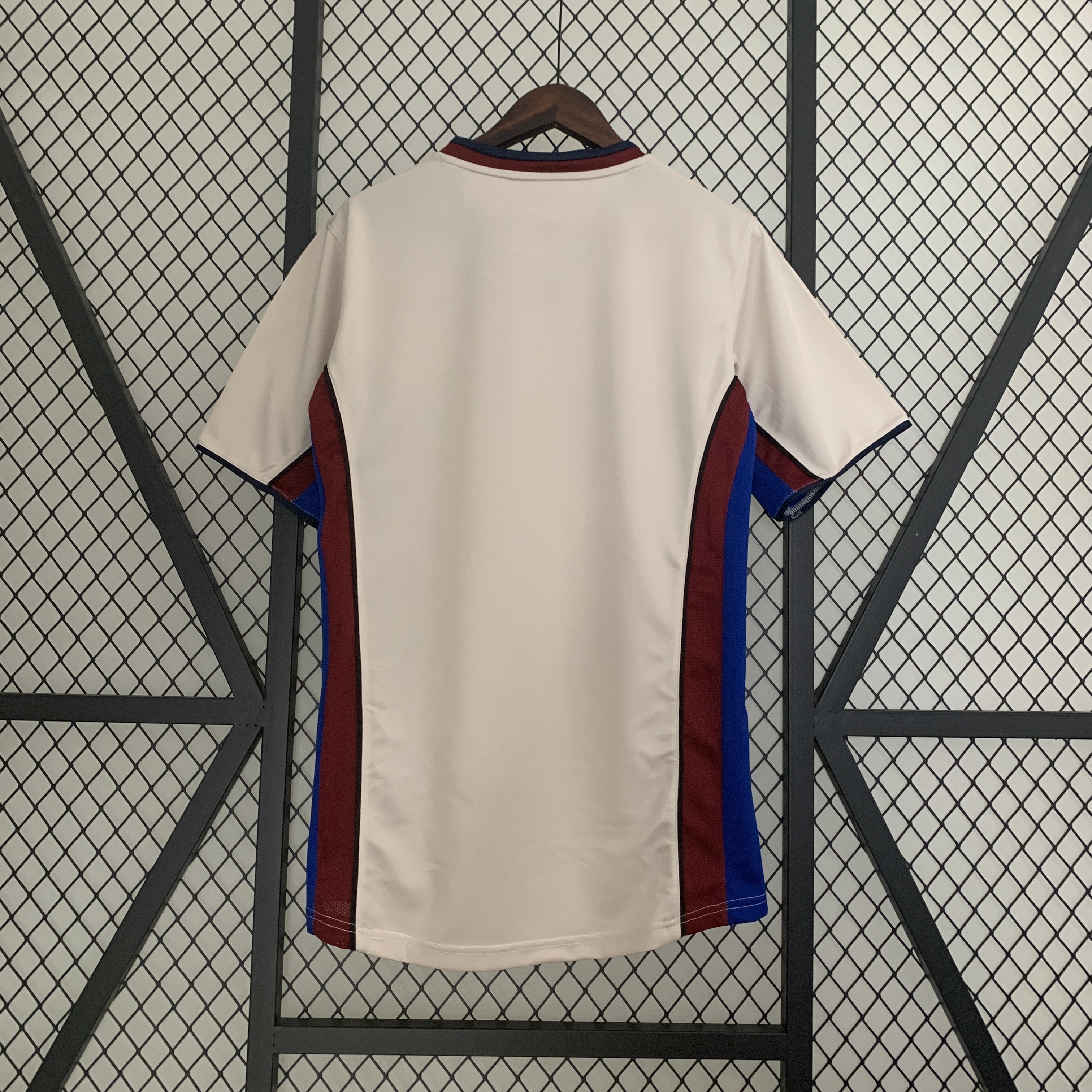 1988/1989 Barcelona Away Retro Football Shirt