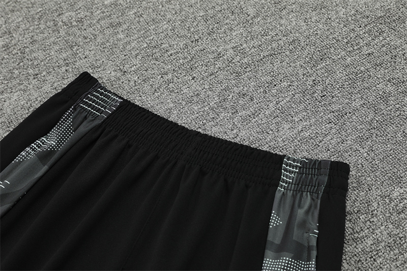 2024/2025 Real Madrid Rose Red Adult Half Zip Training Suit (Adult Kit)