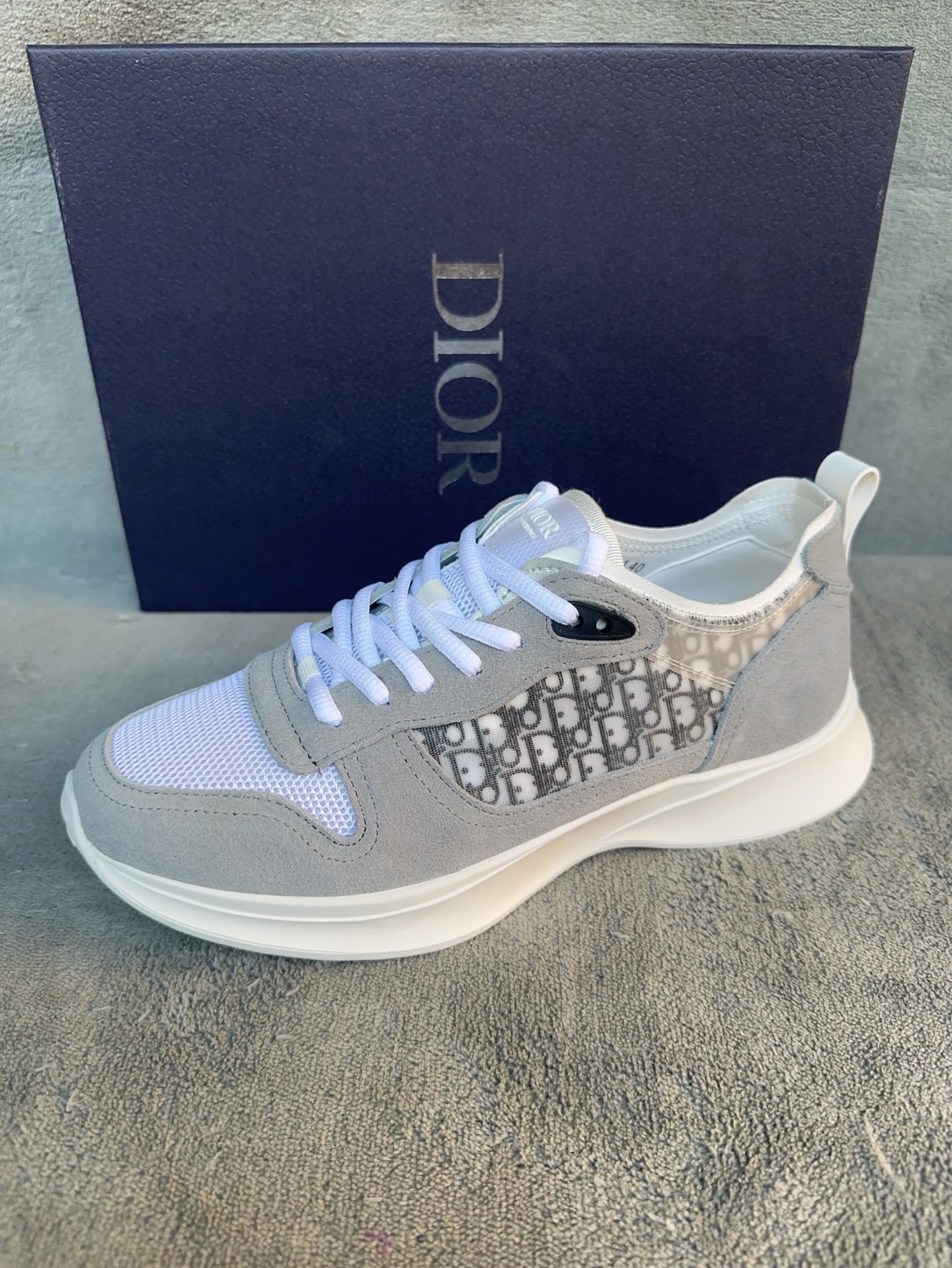 Christian Dior B25