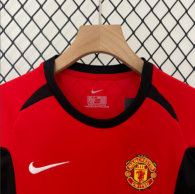 02/04 Manchester United home ground Retro Football Soccer Kids Kit
