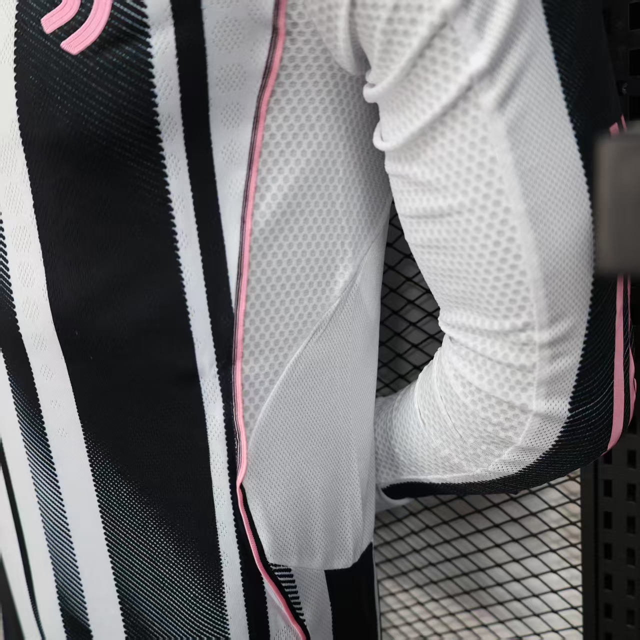 2025/2026 Juventus Home Football Shirt (Player Long Sleeve)