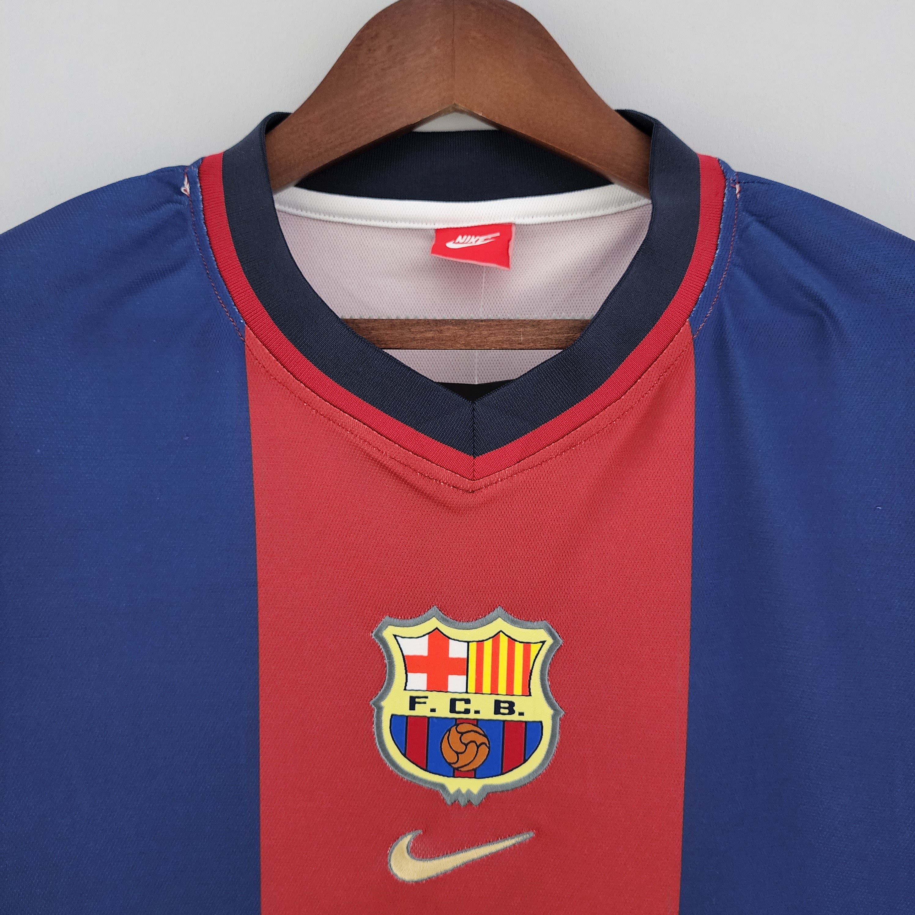 1998/1999 Barcelona Home Retro Football Shirt