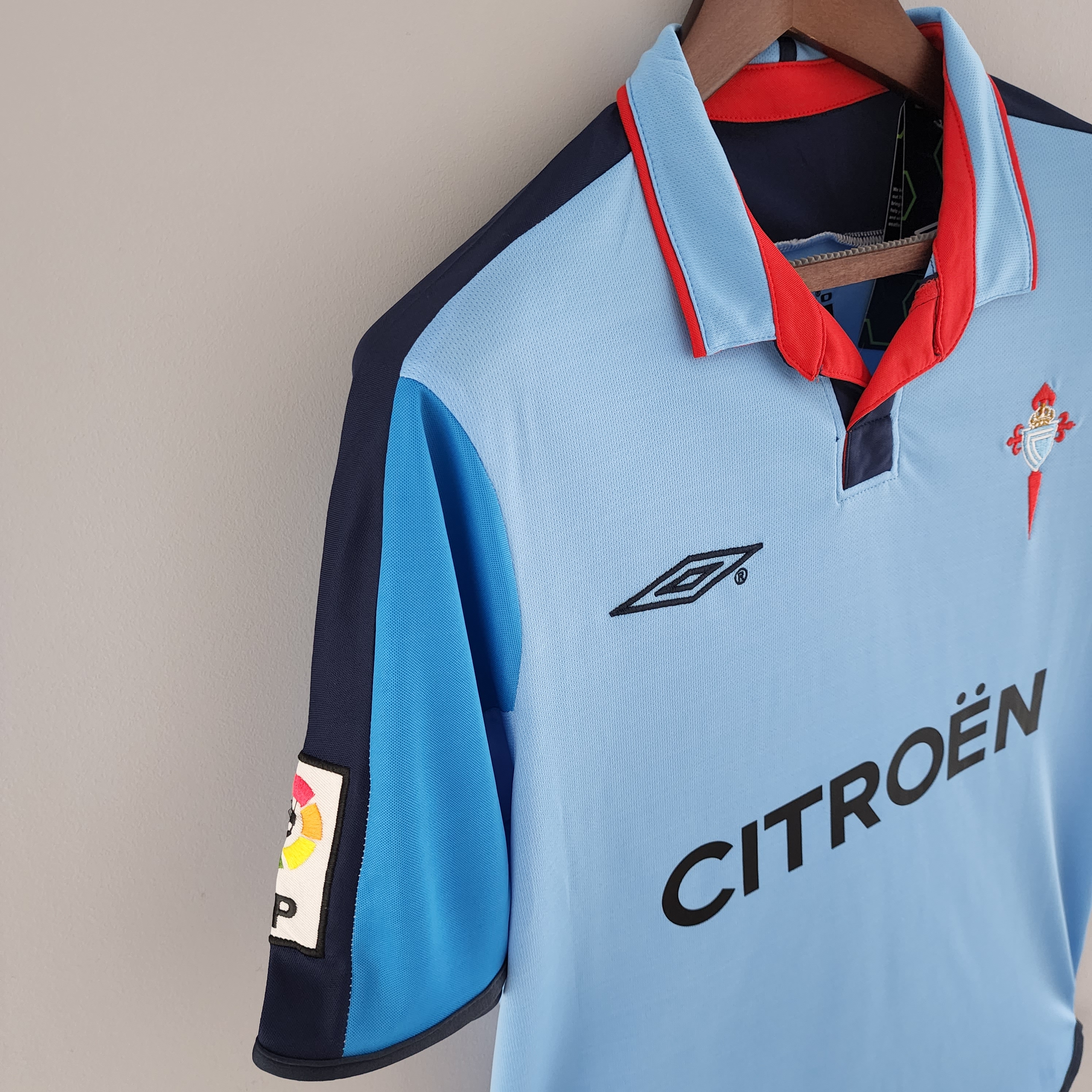 2002/2004 Celta Vigo Home Retro Football Shirt