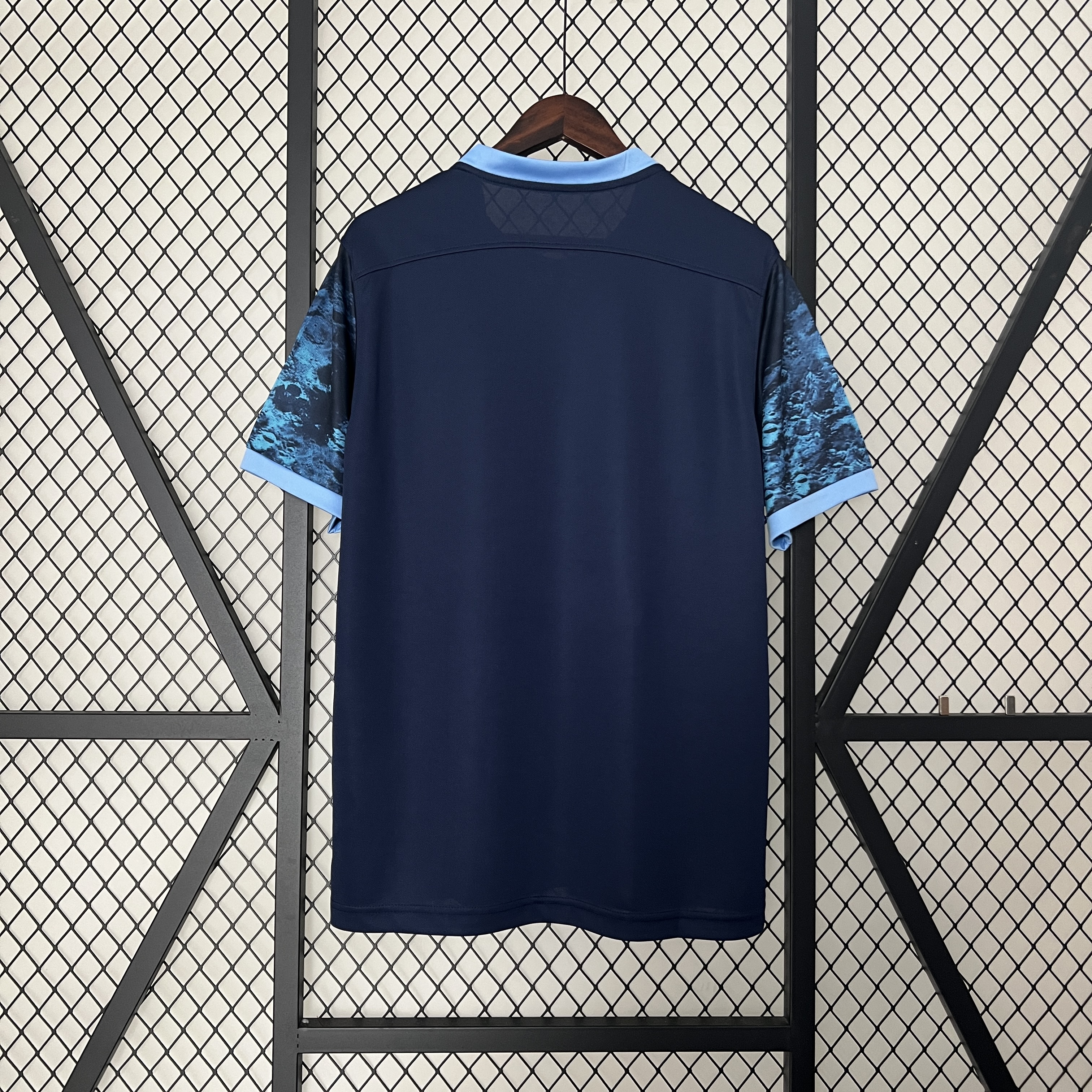 2015/2016 Manchester City Retro Away Football Shirt