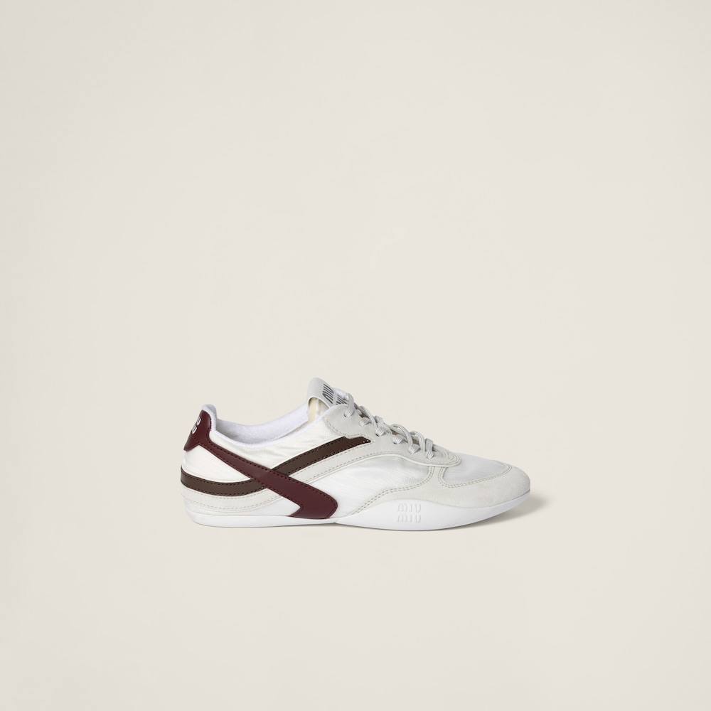 Gymnasium technical fabric and suede sneakers