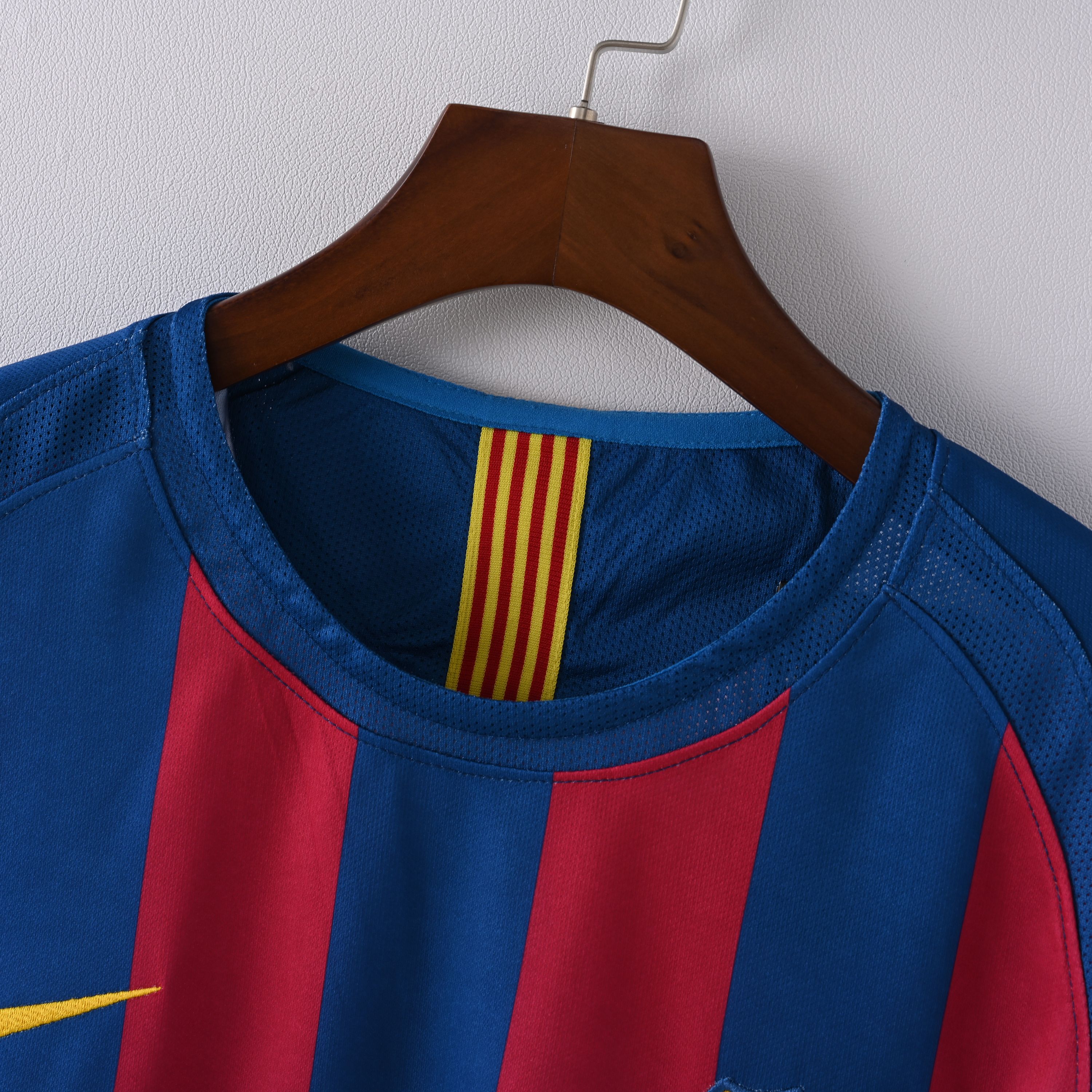 2005/2006 Barcelona Home Retro Football Shirt