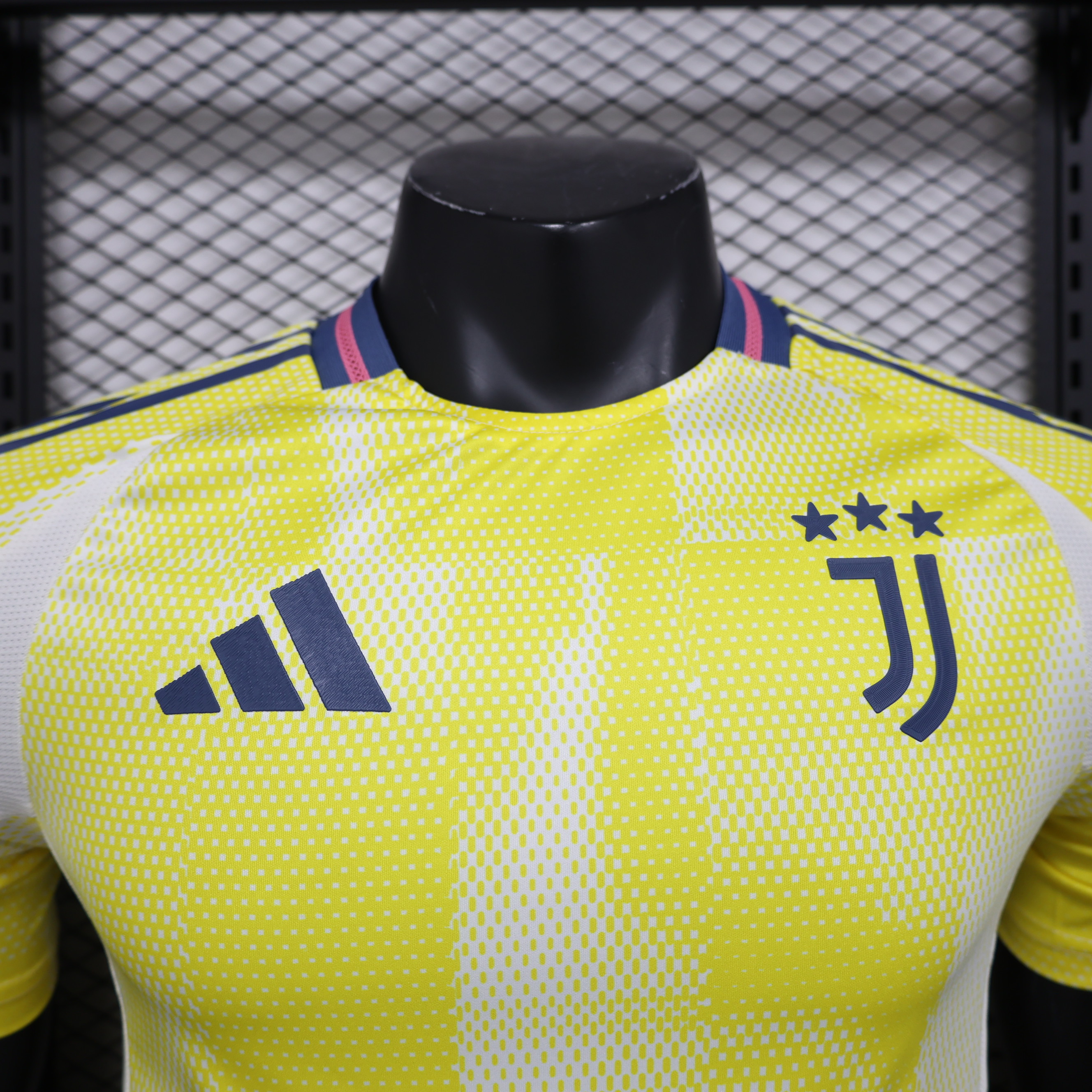 2025/2026 Juventus Away Football Shirt (Player )