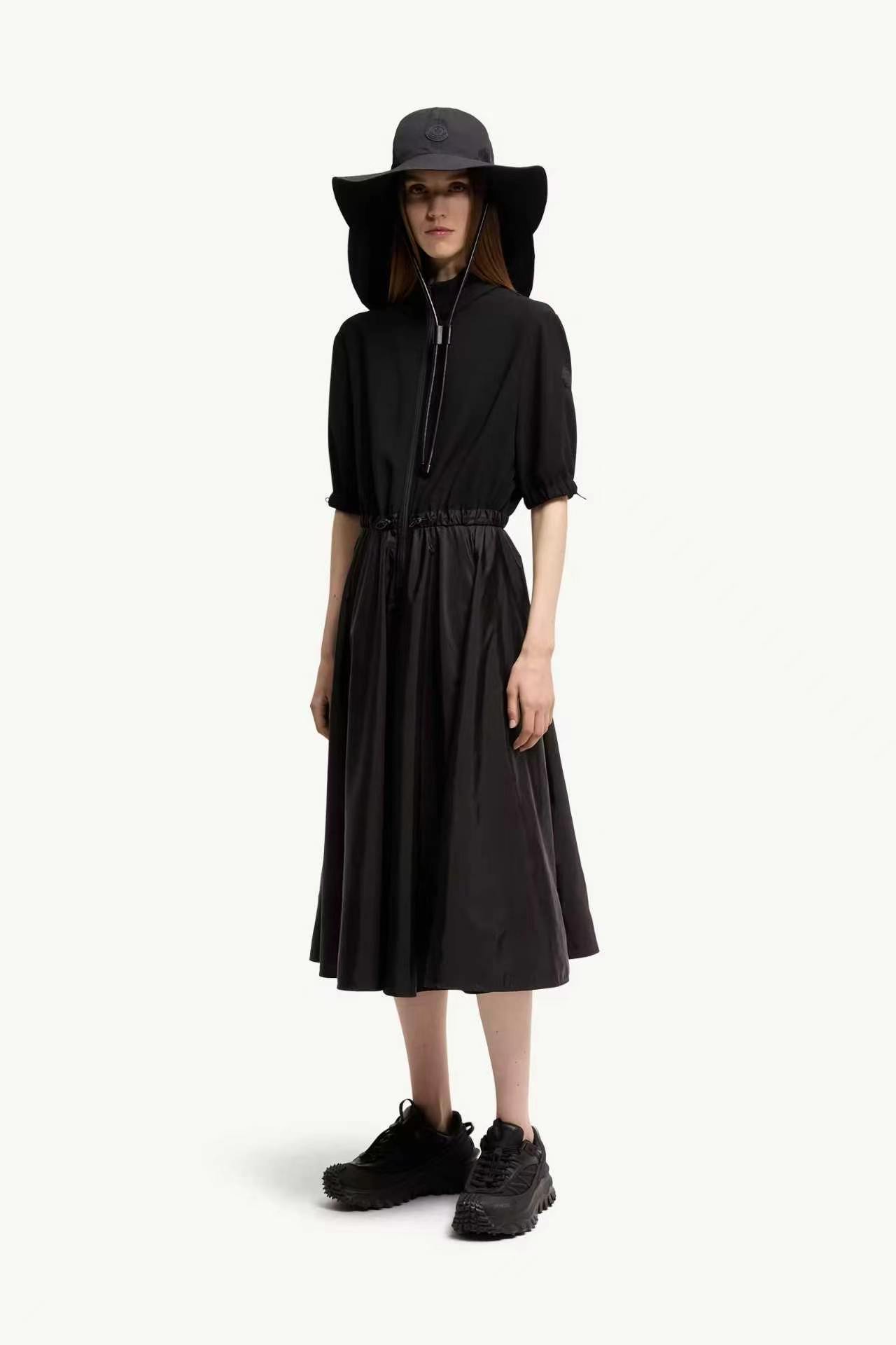 Moncler 2026 Summer Autumn Women's Dress Polyester Stand Collar 1/2 Sleeve Zipper Casual Long Slim Woman's Dresses MKDFWD26001