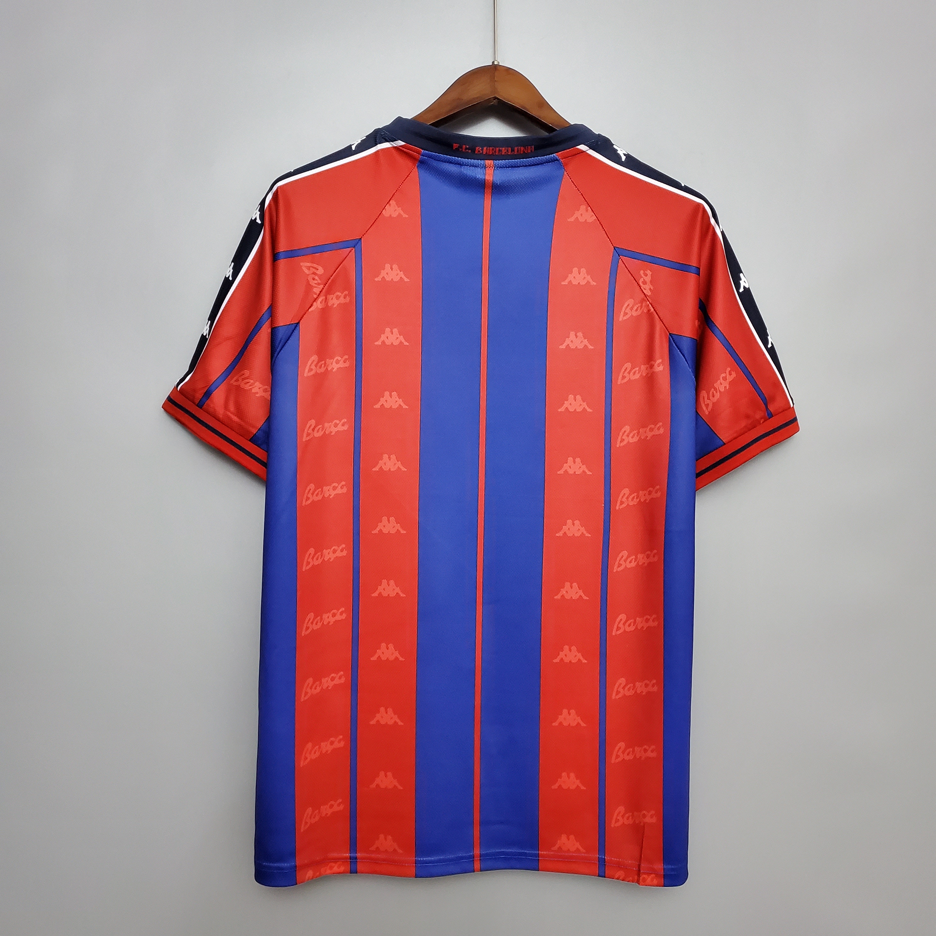 1982/1984 Barcelona Away Retro Football Shirt