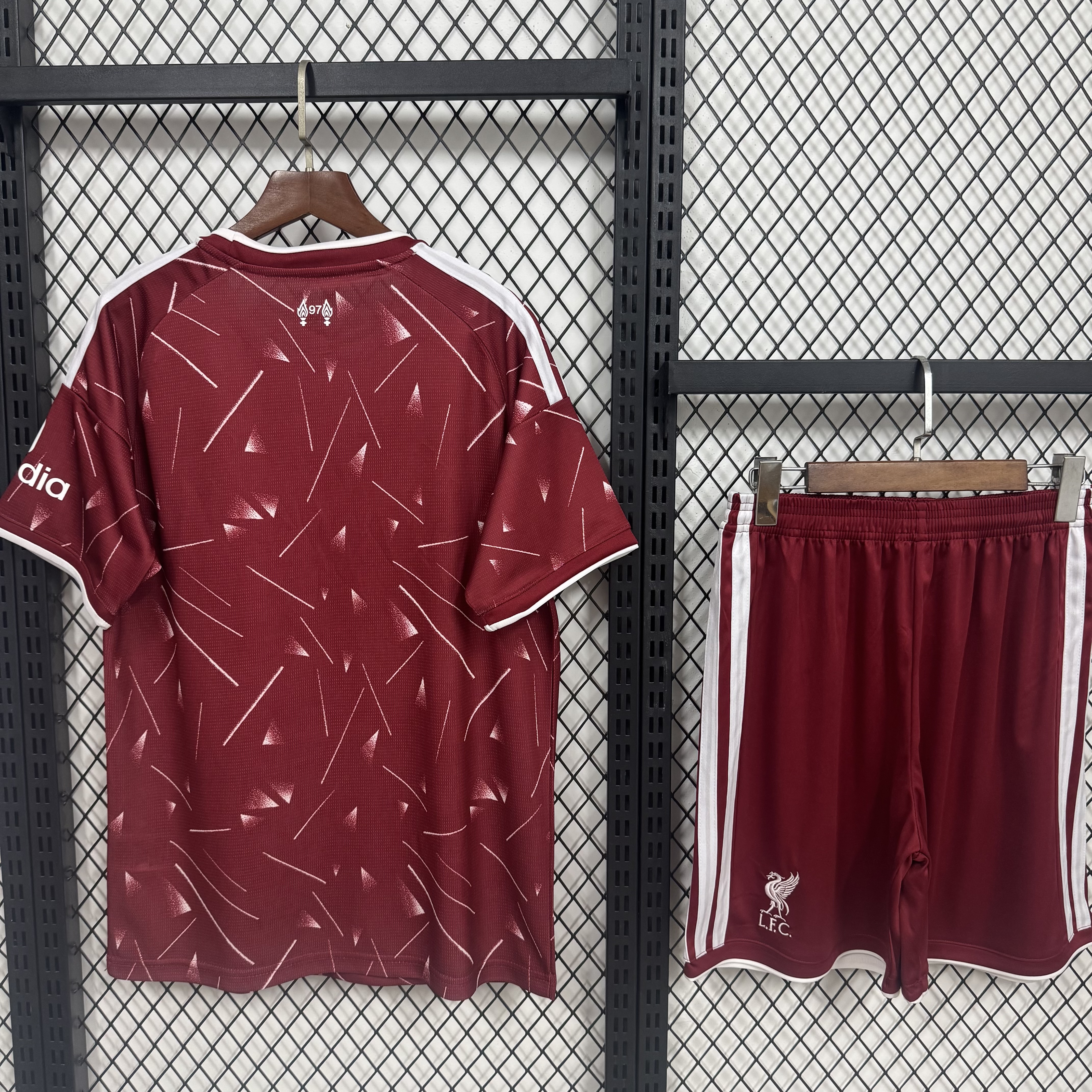 2026/2027 Liverpool Home Football Shirt  (Adult Kids Kit socks）
