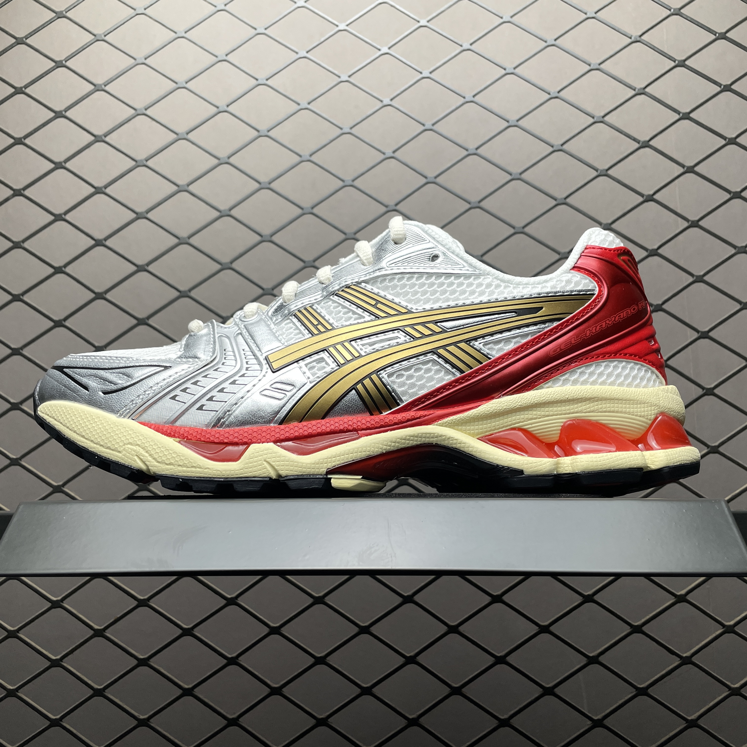 Asics GEL-Kayano 14
