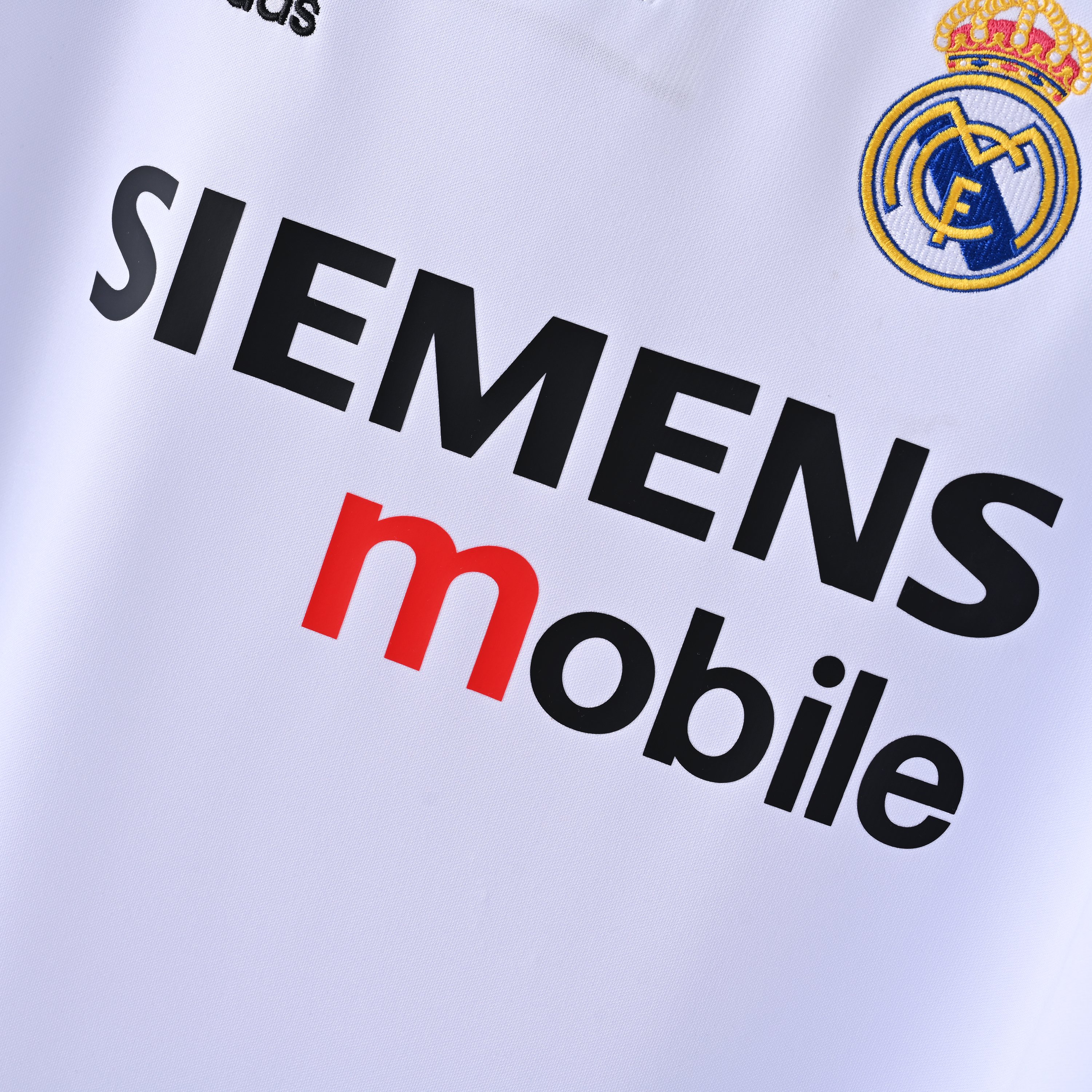 2003/2004 Real Madrid Home Retro Football Shirt