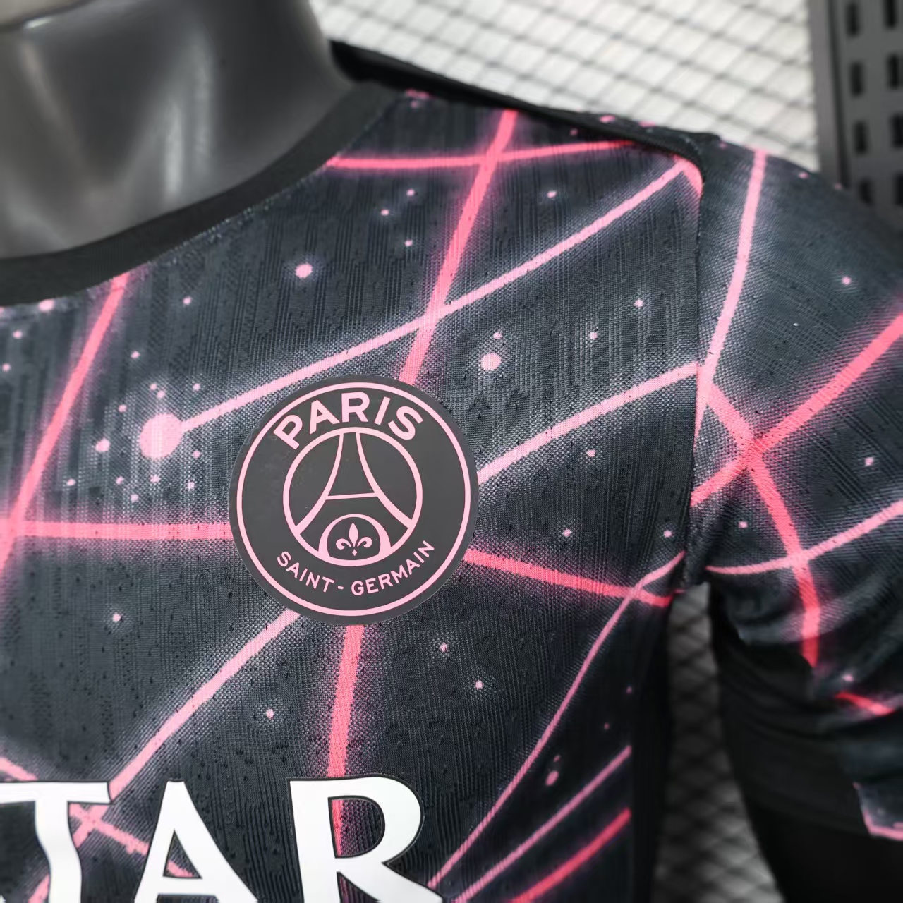 2025/2026 Paris Saint-Germain Pre-match Football Shirt (Player Edition)
