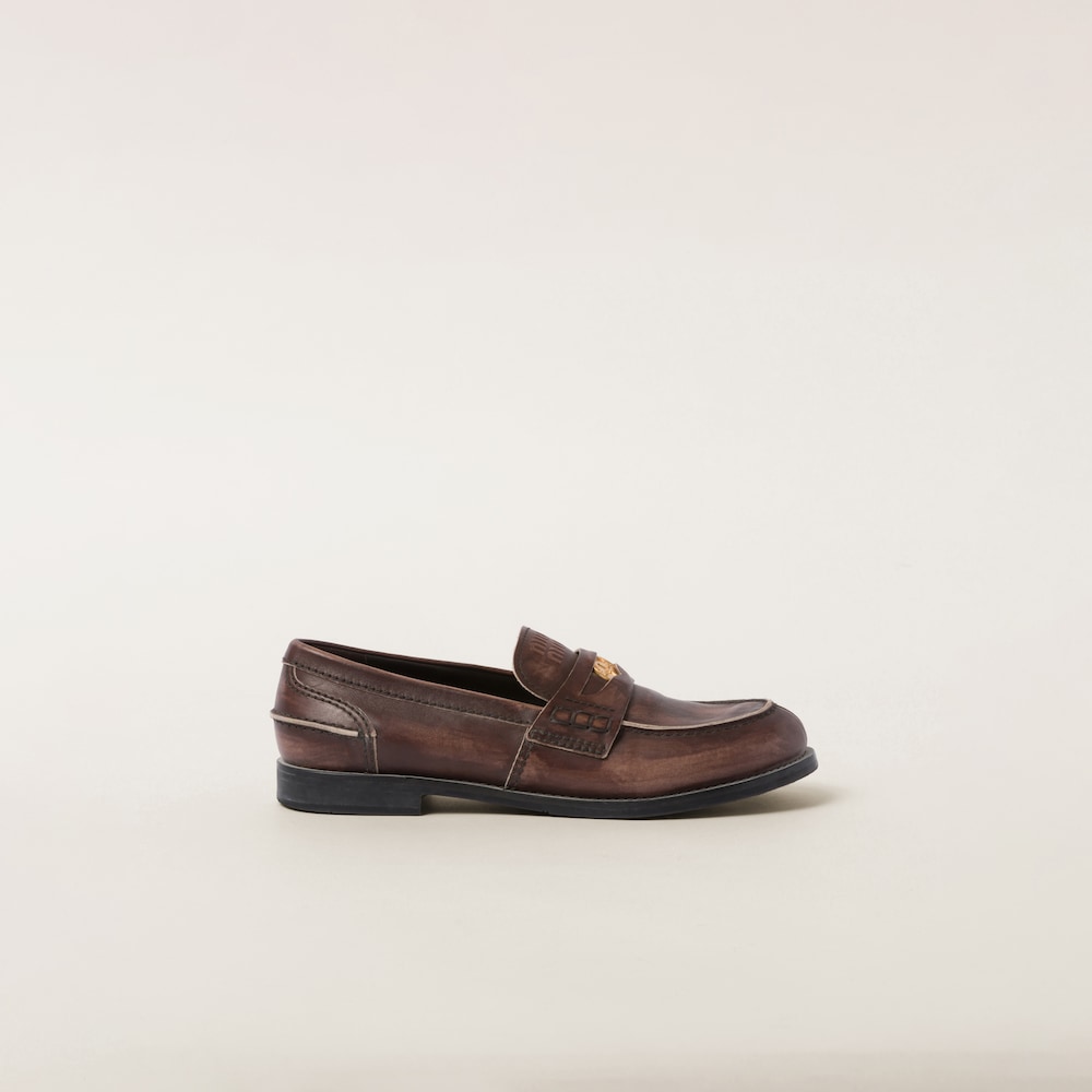 Vintage-effect leather penny loafers