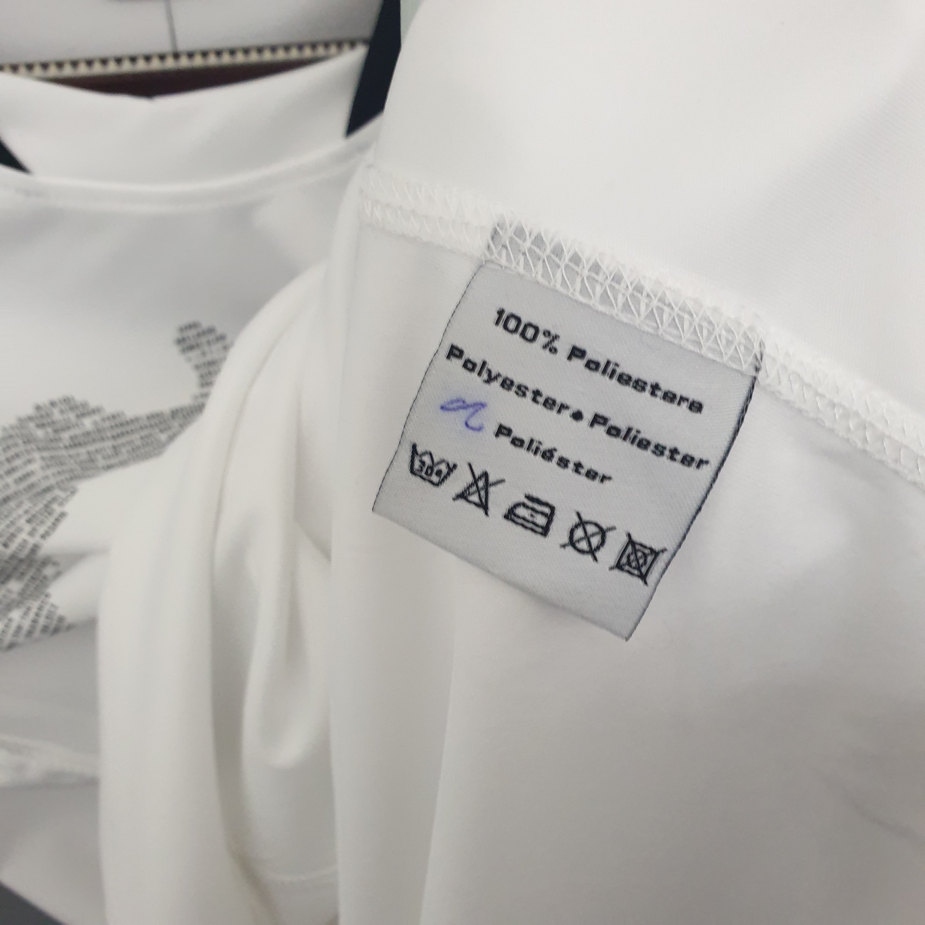 2009/2010 Valencia Home Retro Football Shirt