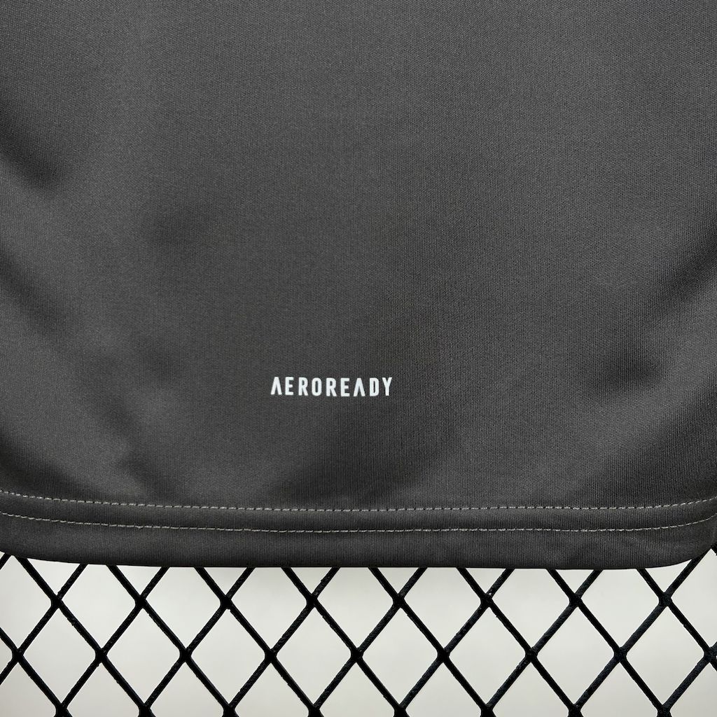 2025/2026 Bayern Munich Goalkeeper Kit Black (Kids Kit socks)