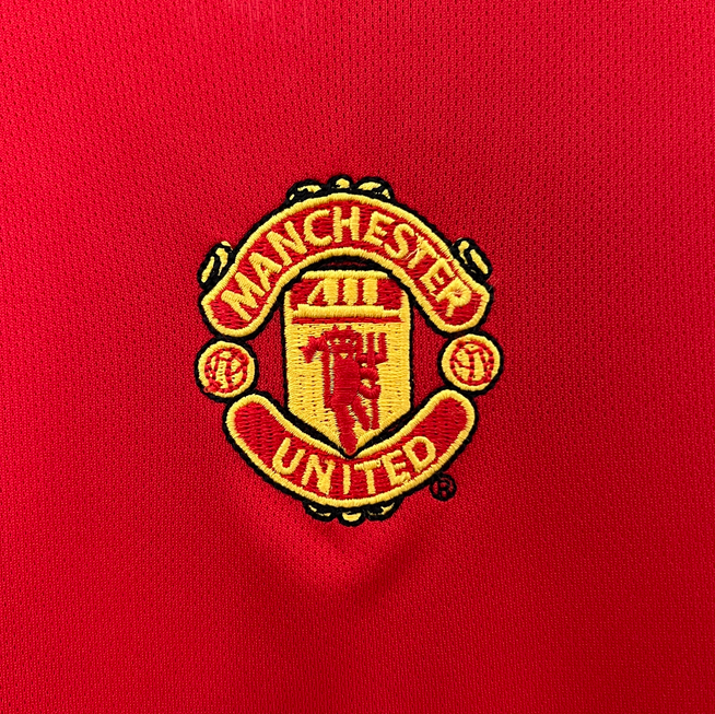 05/06 Manchester United home ground Retro Football Soccer Kids Kit