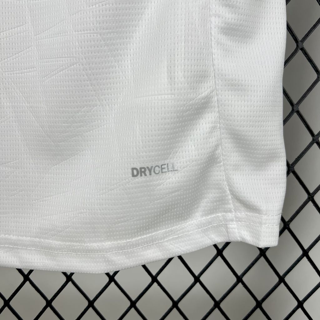 2025/2026 Valencia Home Football Jersey (Fan Edition)