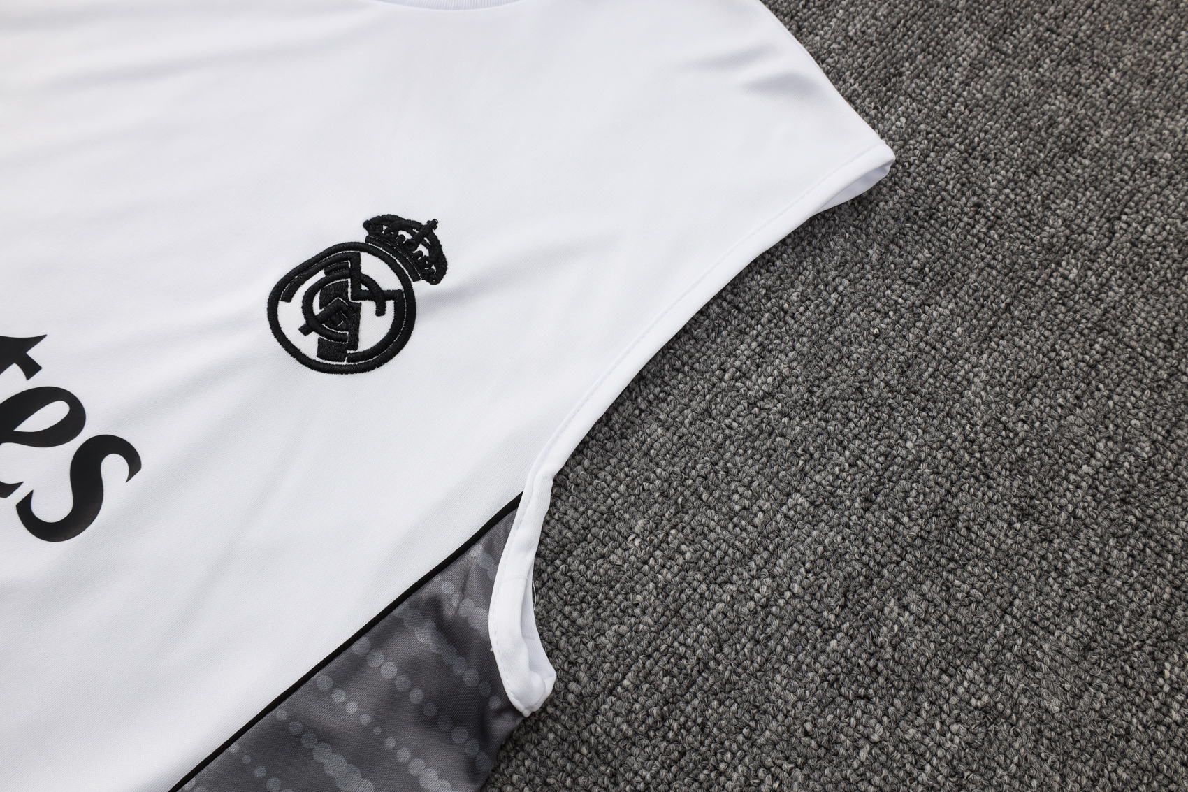 2024/2025 Real Madrid white adult vest training suit (Adult Kit)