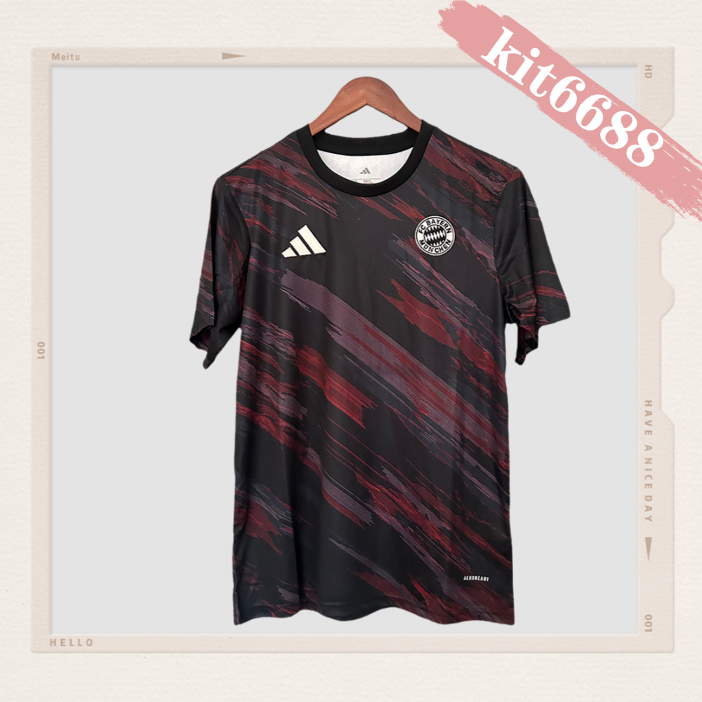 2025/2026 Bayern Munich Pre-match Football Jersey (Fan Edition)