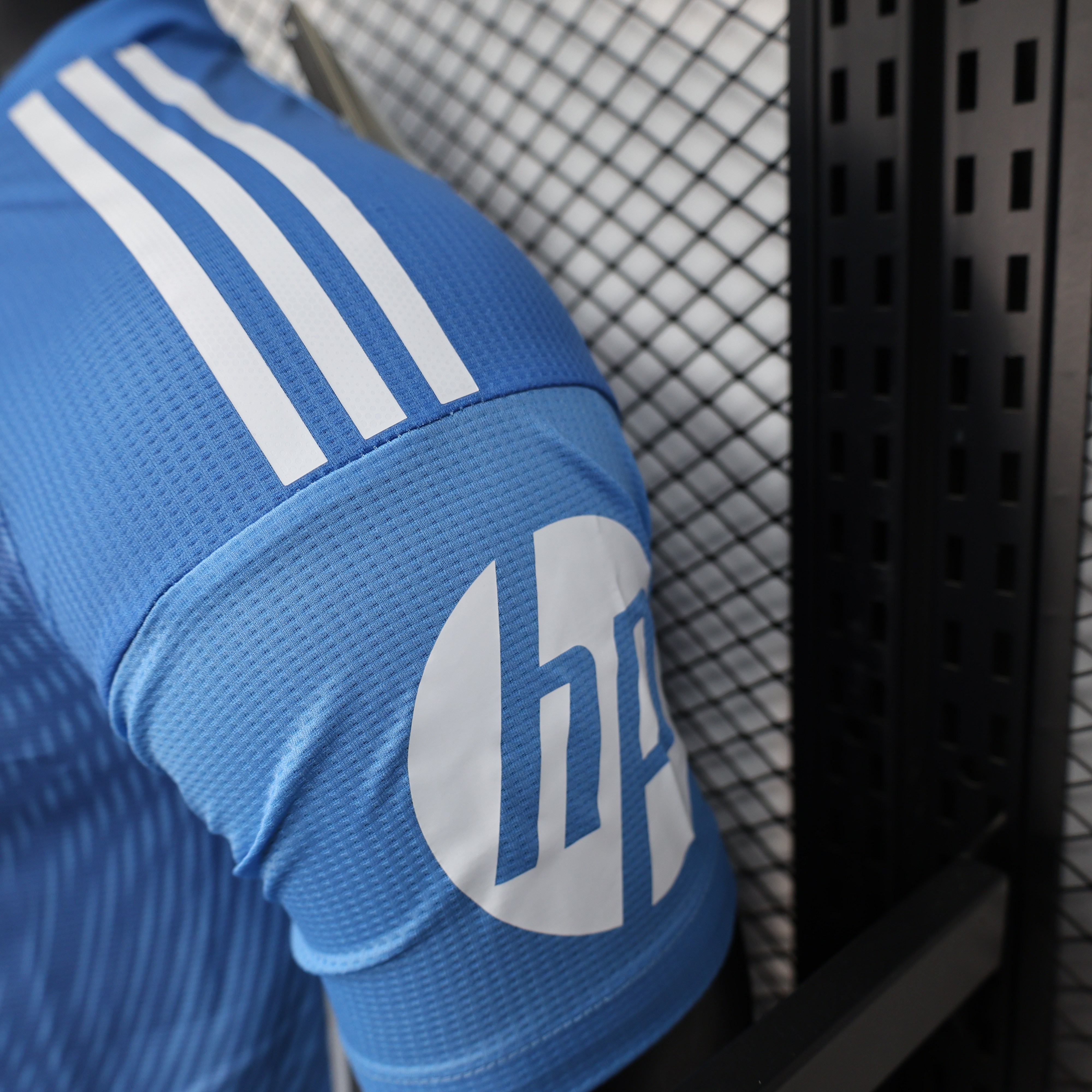 2025/2026 Real Madrid Goalkeeper Football Shirt (Player Edition）