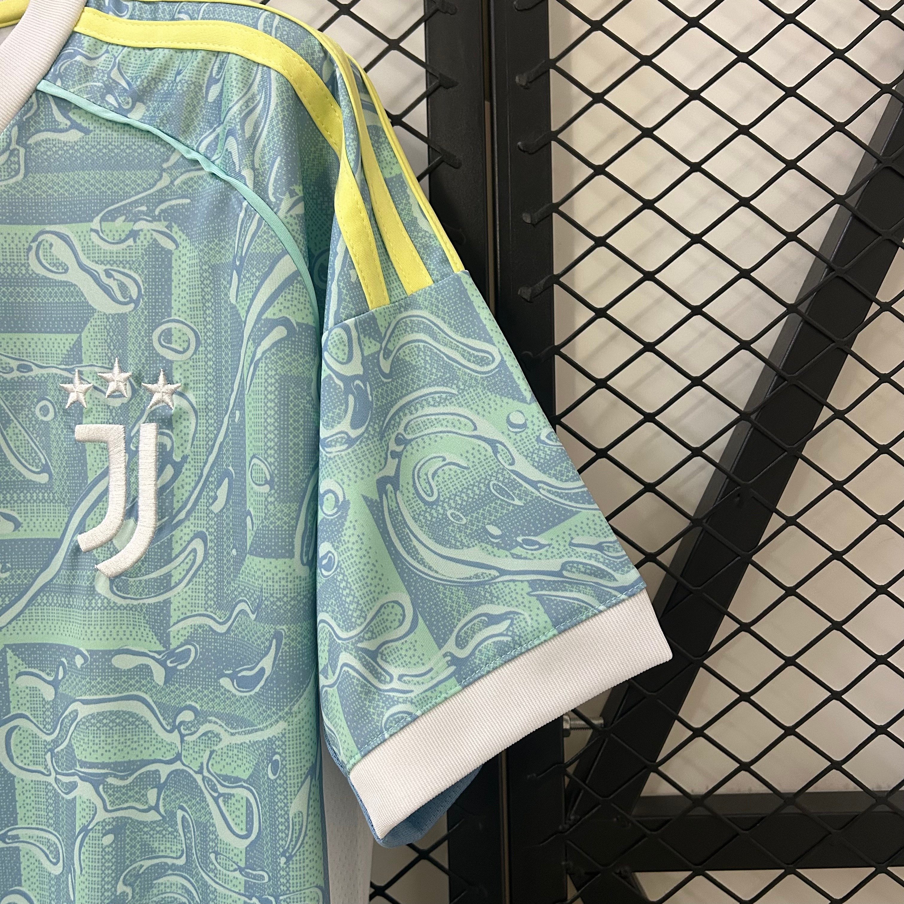 2024/2025 Juventus 2nd Away Football Shirt (FANS)