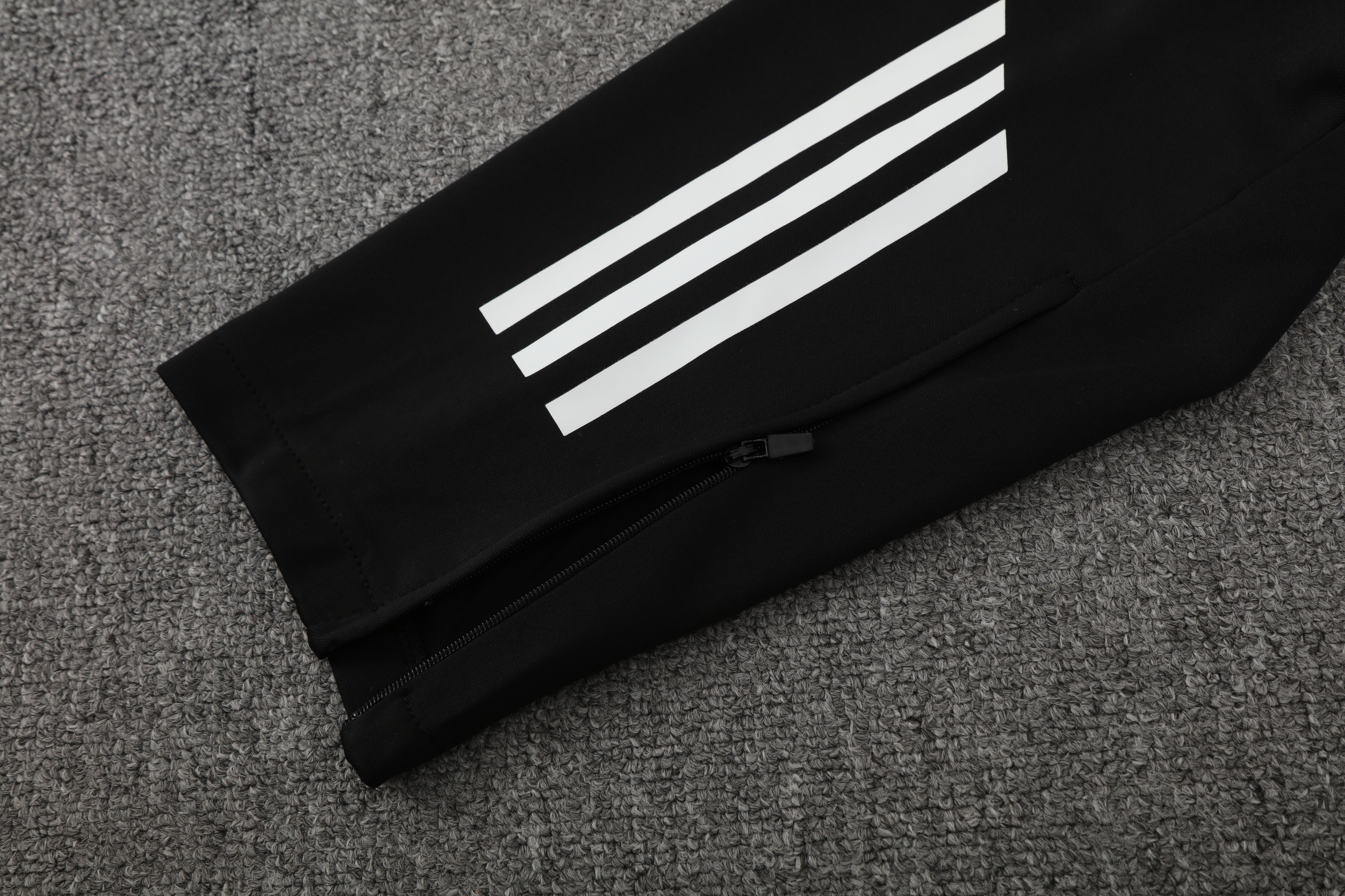 2025/2026 Real Madrid Adult Long Sleeve Hood Kit