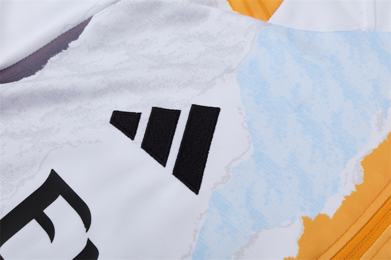 2024/2025 Real Madrid yellow and white adult half-zip training suit (Adult Kit)