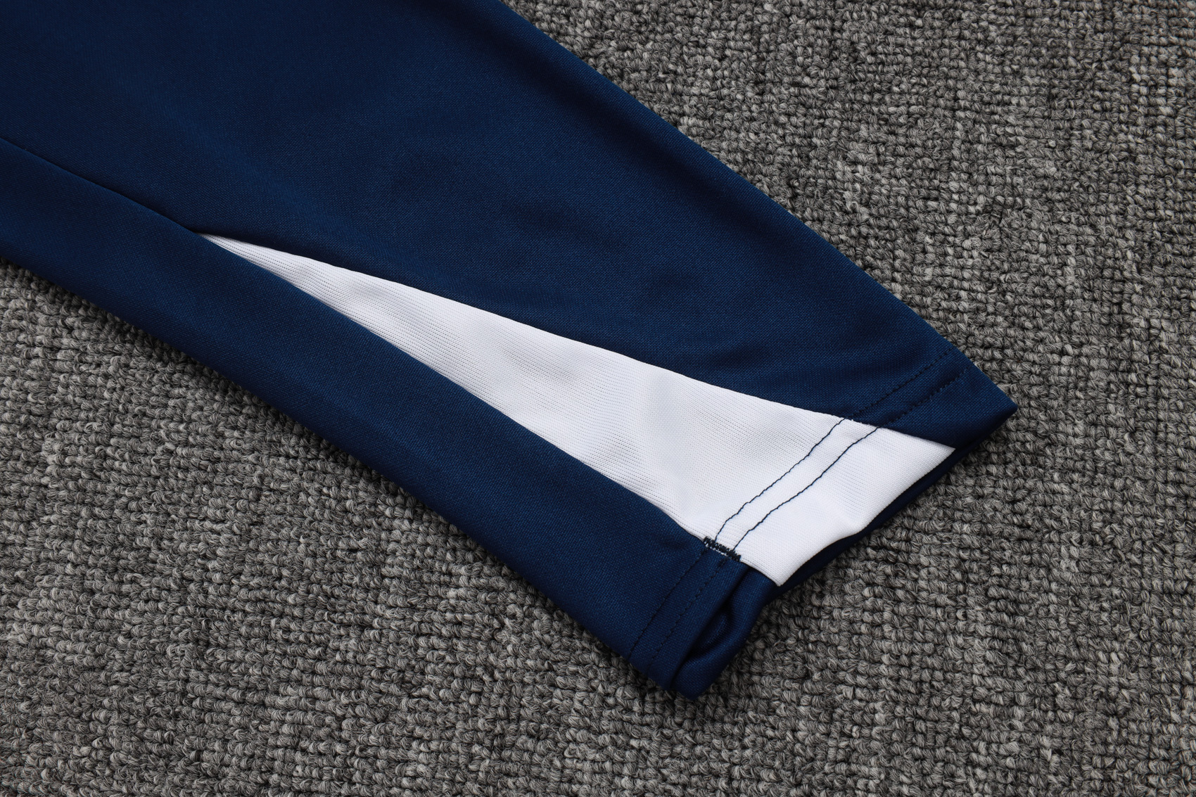 2025/2026 Inter Milan Creamy White Adult Half Zip Training Suit (Adult Kit)