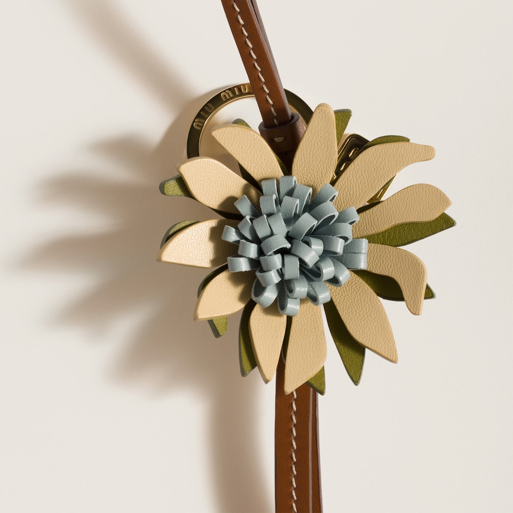 Trick leather keyring