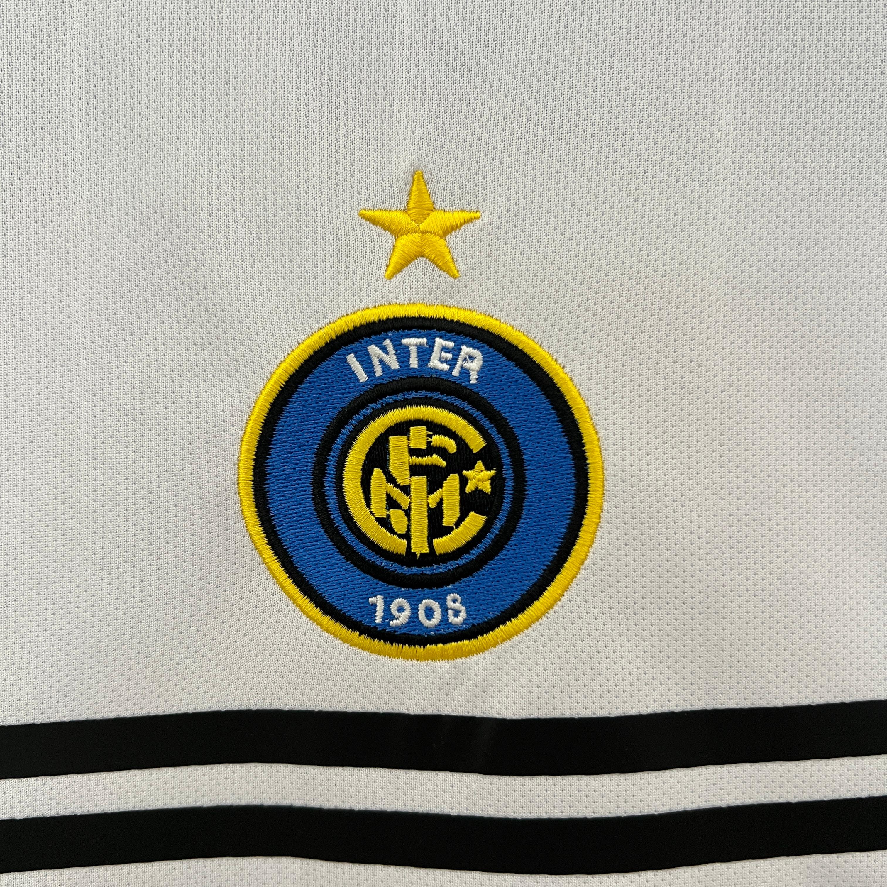 2004/2005 Inter Milan Away Retro Football Shirt