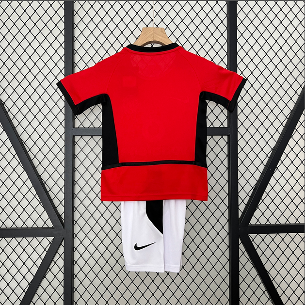 02/04 Manchester United home ground Retro Football Soccer Kids Kit