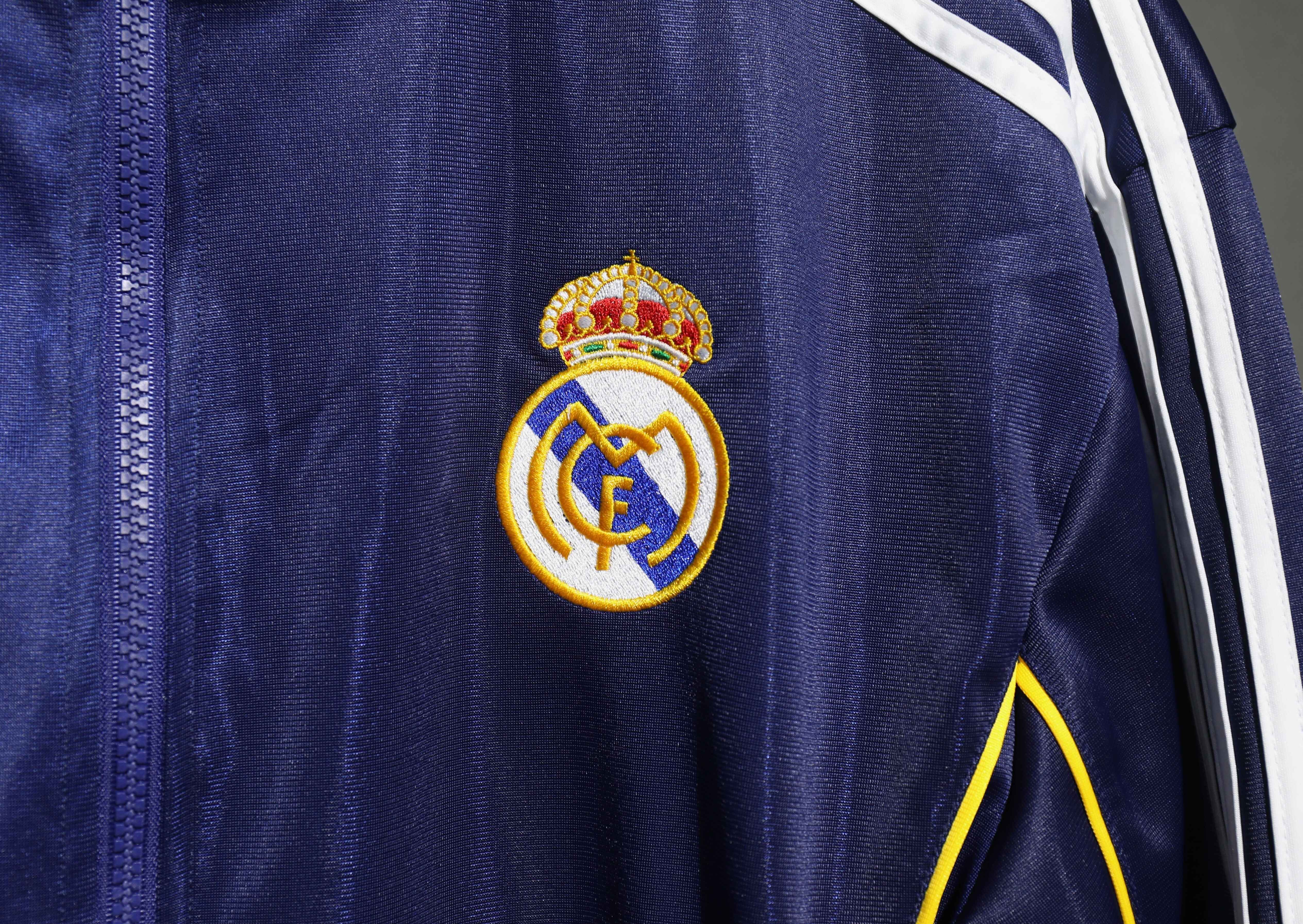 Real Madrid replica 99/00 Champions League first year football casual culture jacket