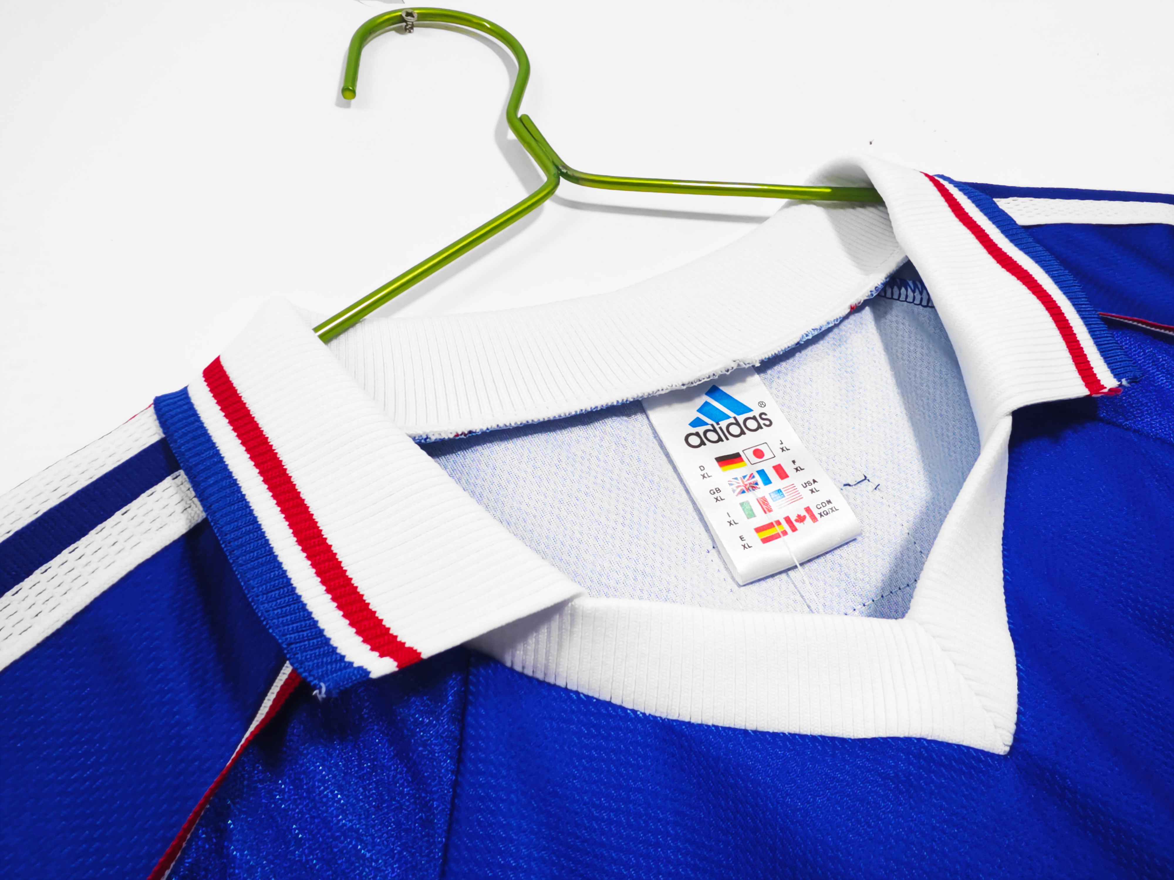 1998 France Away Retro Football Shirt （No English Edition）