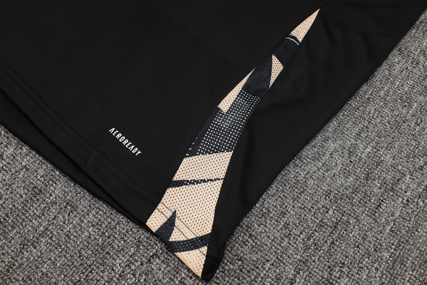 2024/2025 Real Madrid black adult vest training suit (Adult Kit)