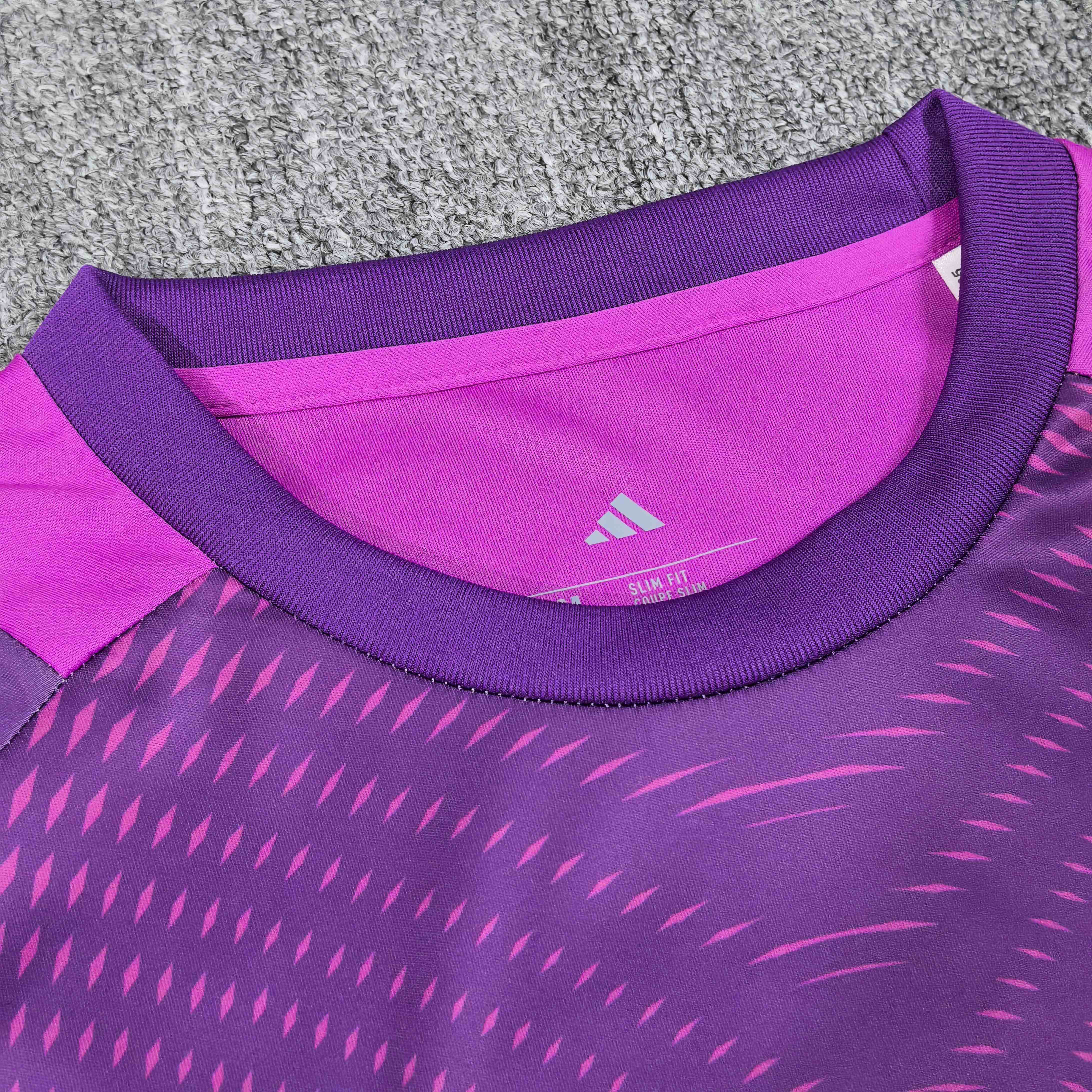 2025/2026 Real Madrid Goalkeeper Football Shirt （Fan Edition）